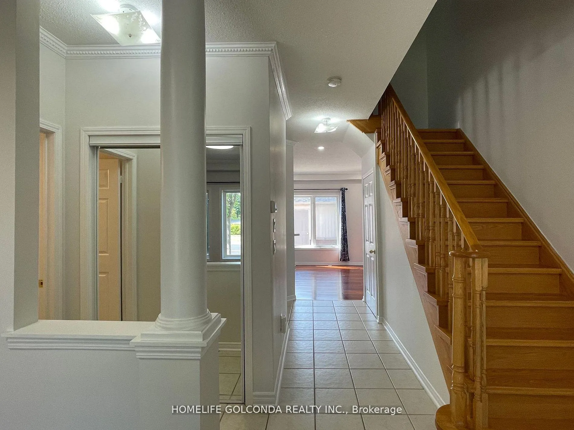 Photo 4 of 847 Bur Oak Avenue, Markham, Wismer — HOMEH