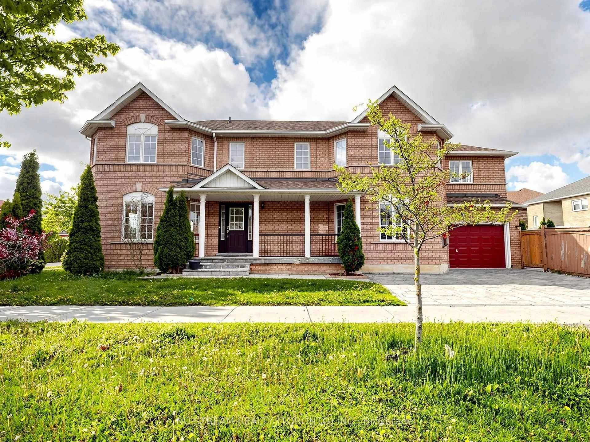 Photo 1 of 2 Purcell Crescent, Vaughan, Maple — HOMEH