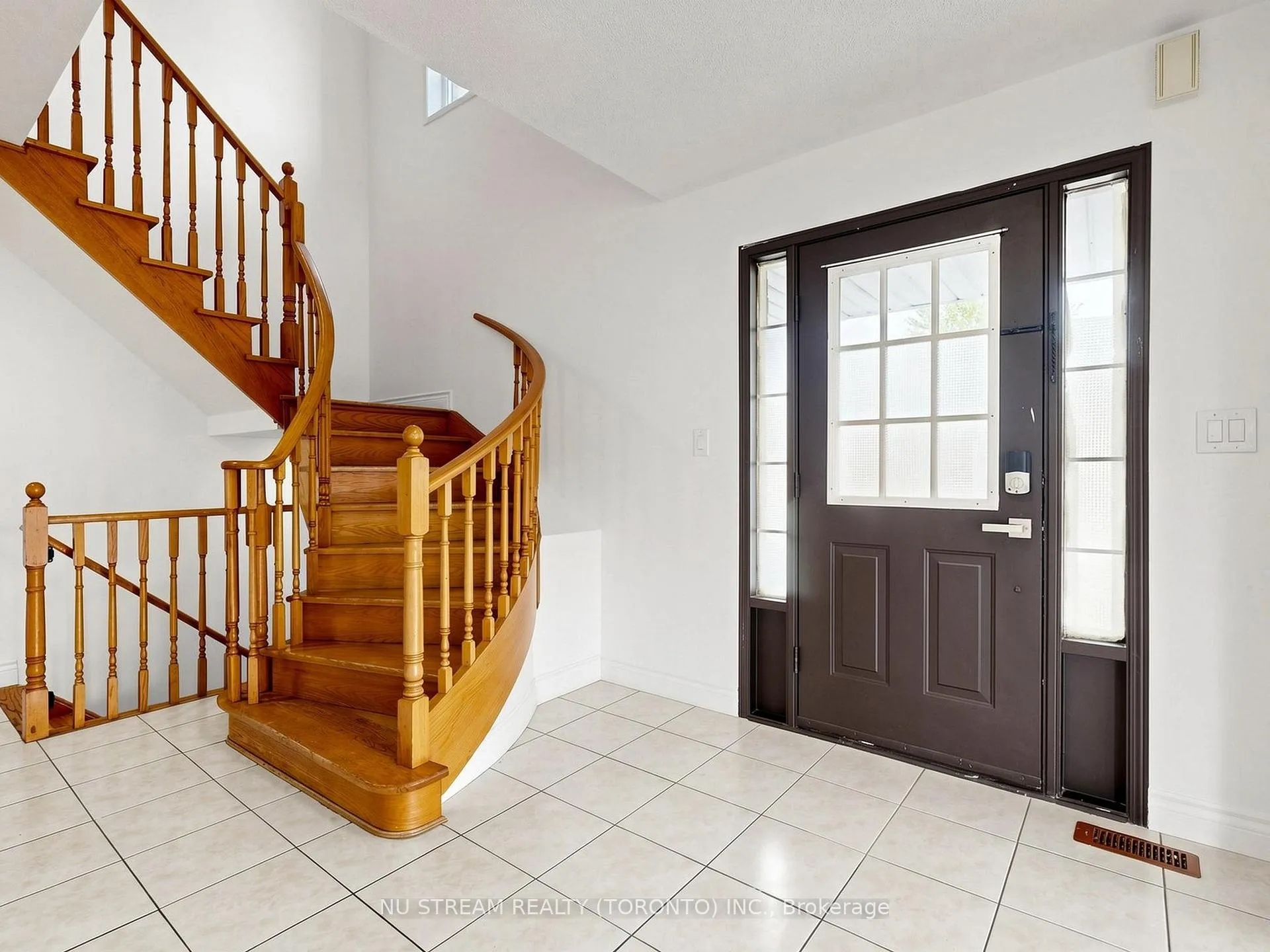 Photo 21 of 2 Purcell Crescent, Vaughan, Maple — HOMEH