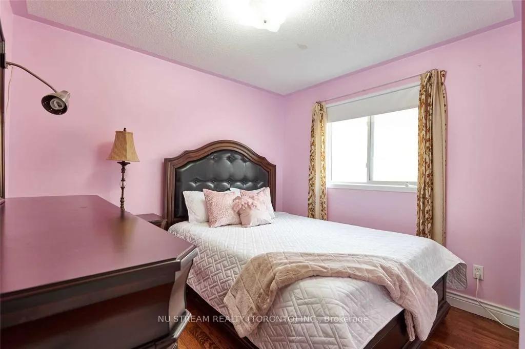 Photo 37 of 2 Purcell Crescent, Vaughan, Maple — HOMEH