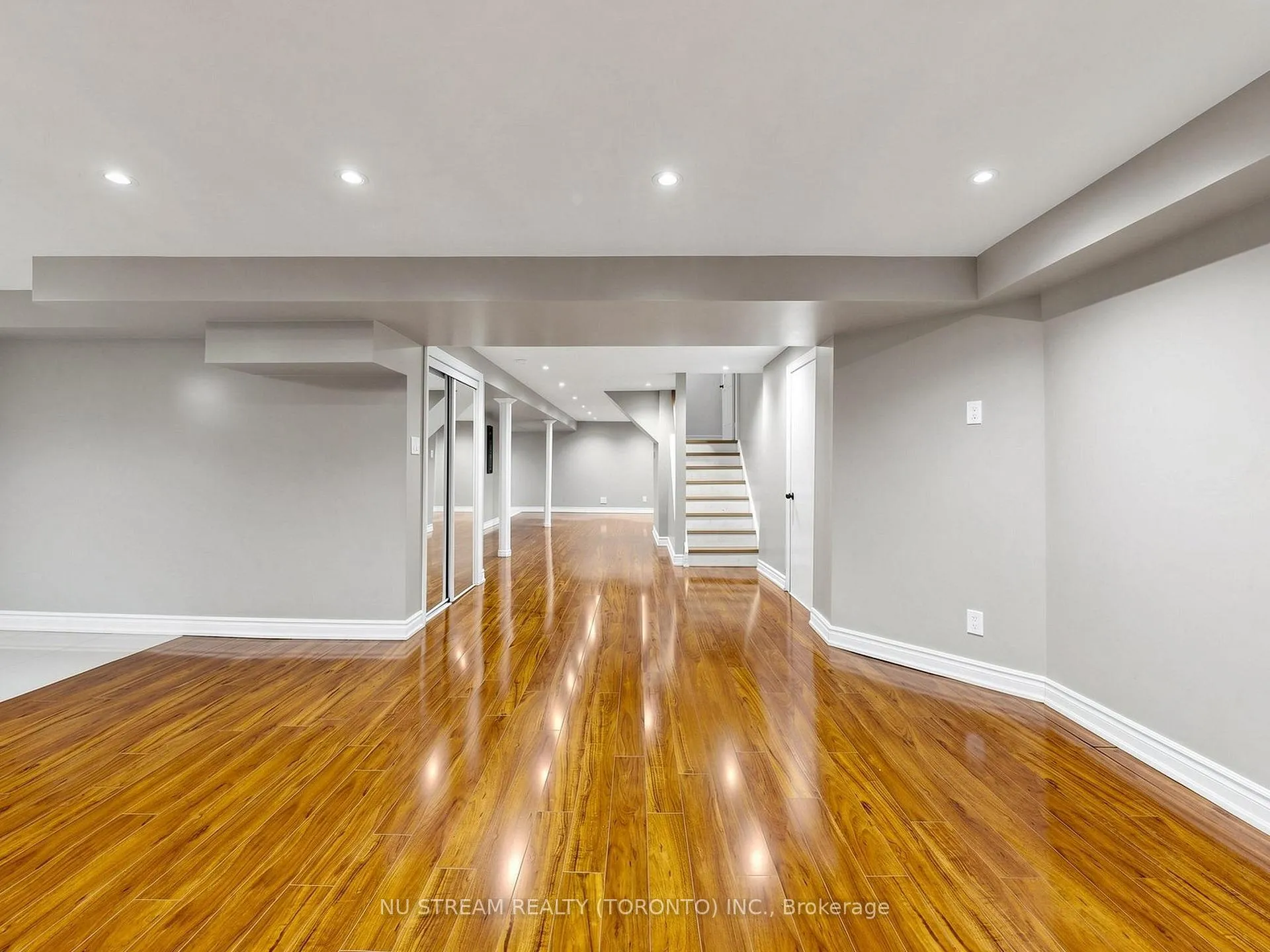 Photo 43 of 2 Purcell Crescent, Vaughan, Maple — HOMEH