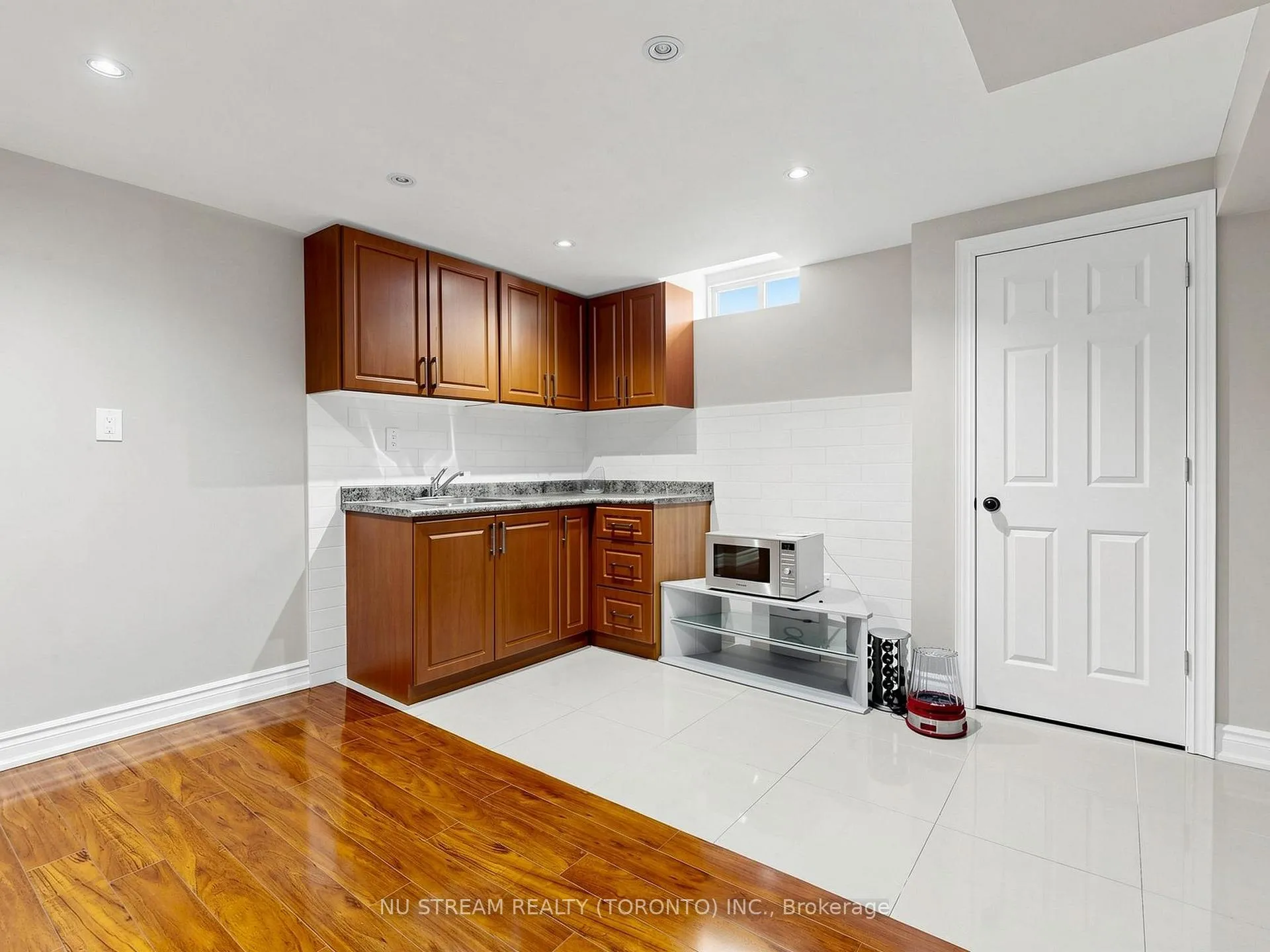 Photo 46 of 2 Purcell Crescent, Vaughan, Maple — HOMEH