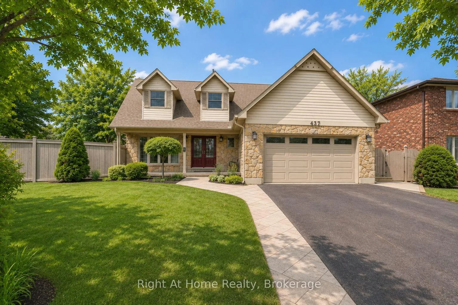 Photo 1 of 437 Shoreacres Road, Burlington, Shoreacres — HOMEH