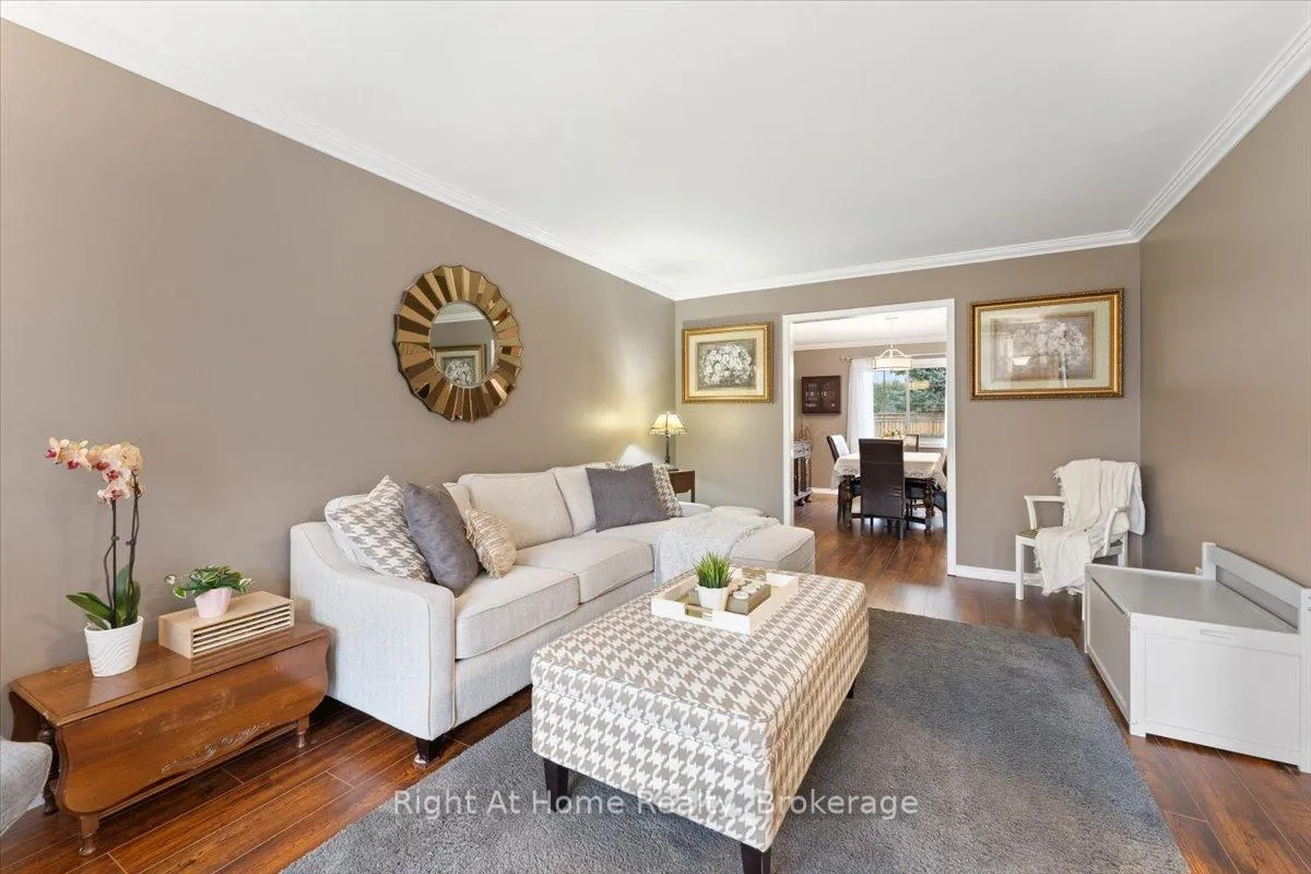 Photo 10 of 437 Shoreacres Road, Burlington, Shoreacres — HOMEH