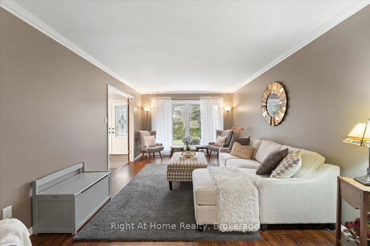 Photo 11 of 437 Shoreacres Road, Burlington, Shoreacres — HOMEH