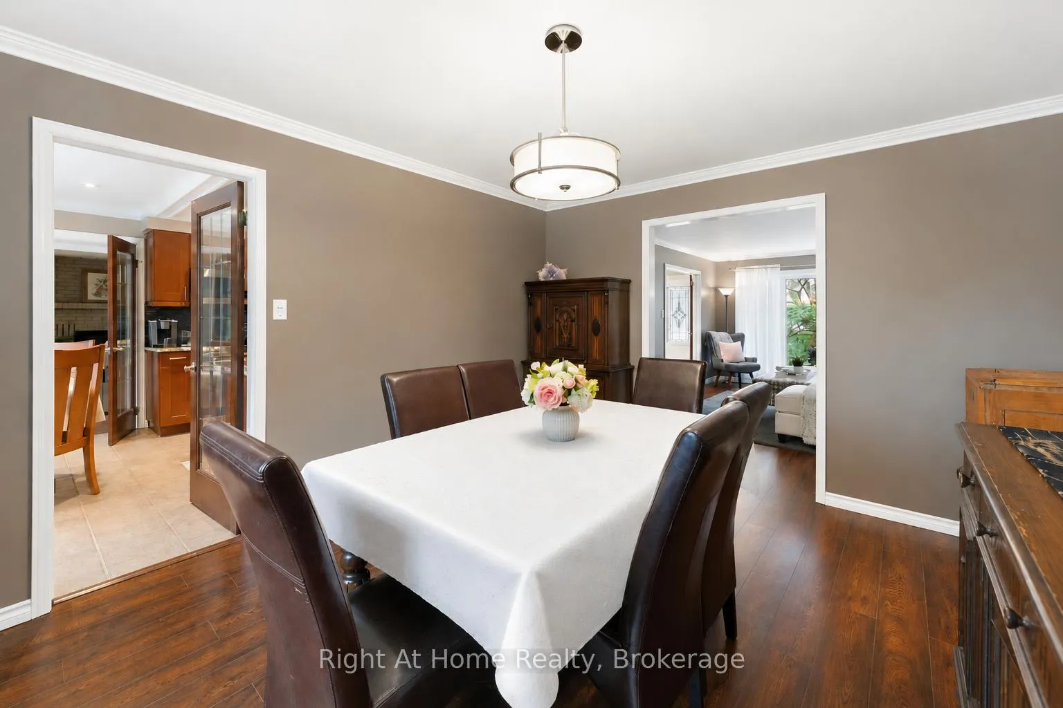 Photo 12 of 437 Shoreacres Road, Burlington, Shoreacres — HOMEH