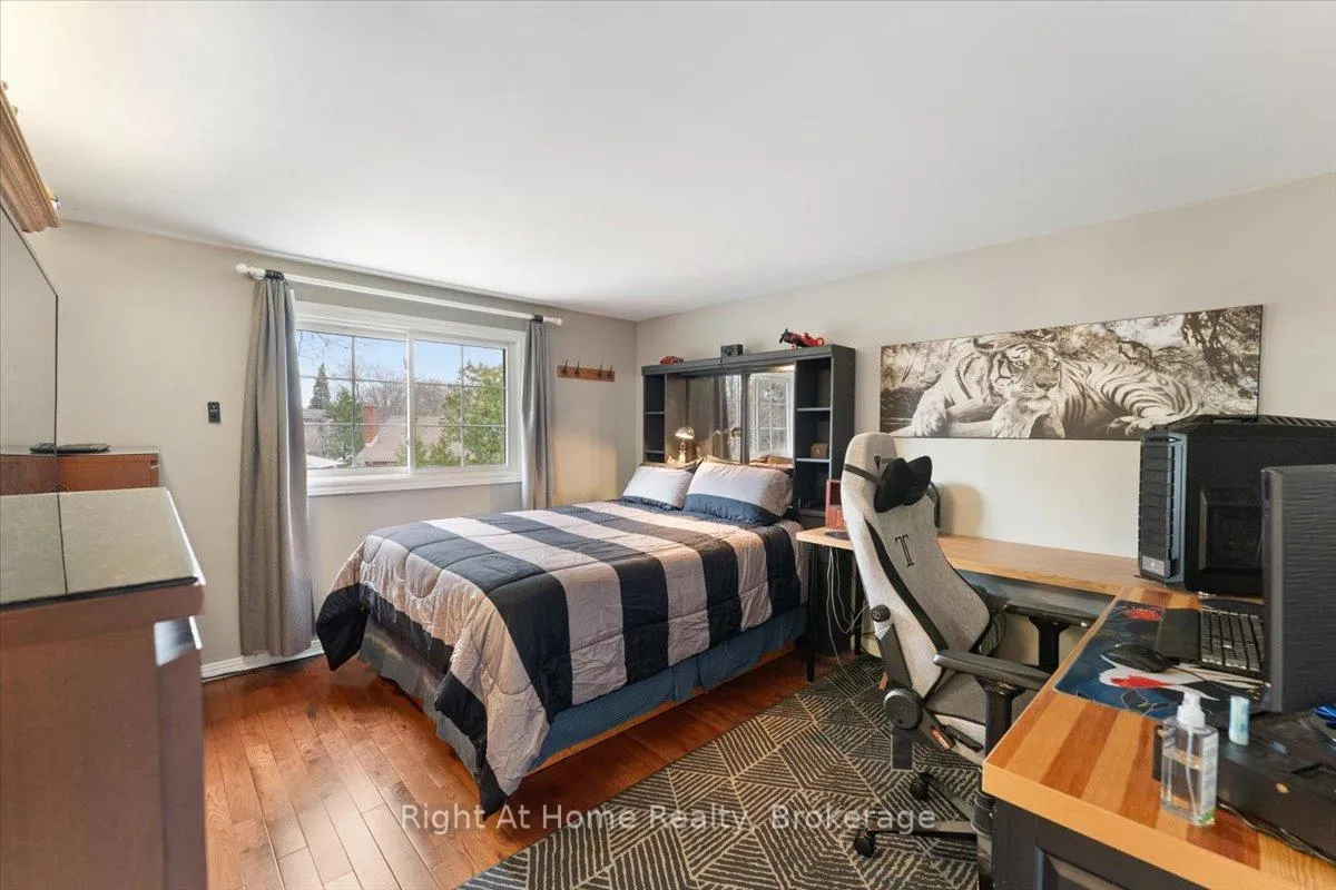 Photo 27 of 437 Shoreacres Road, Burlington, Shoreacres — HOMEH