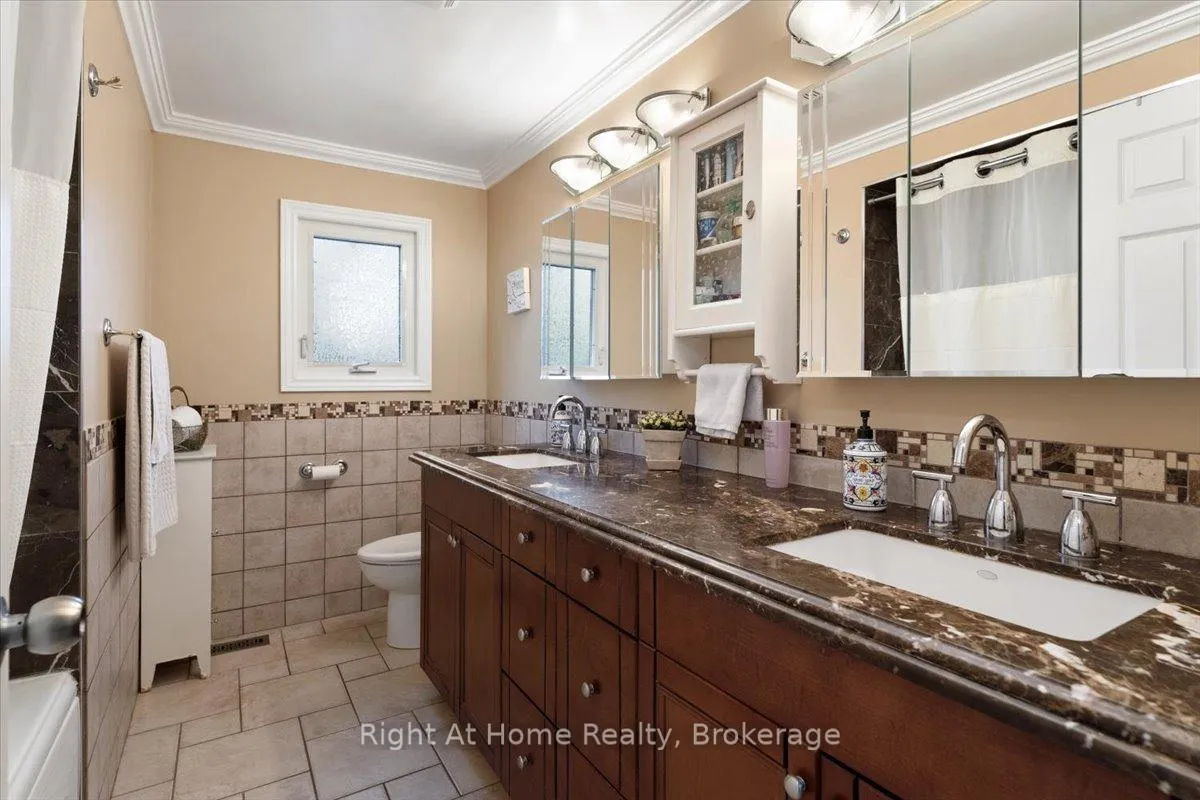 Photo 30 of 437 Shoreacres Road, Burlington, Shoreacres — HOMEH