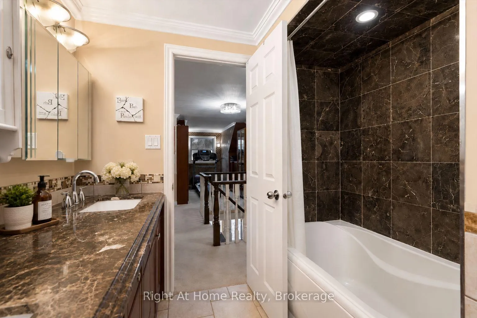 Photo 31 of 437 Shoreacres Road, Burlington, Shoreacres — HOMEH