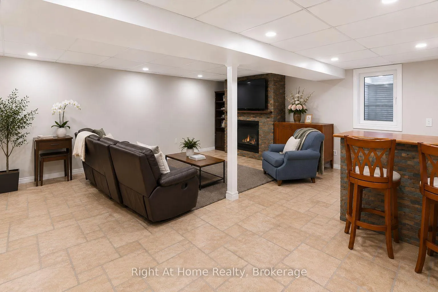 Photo 33 of 437 Shoreacres Road, Burlington, Shoreacres — HOMEH