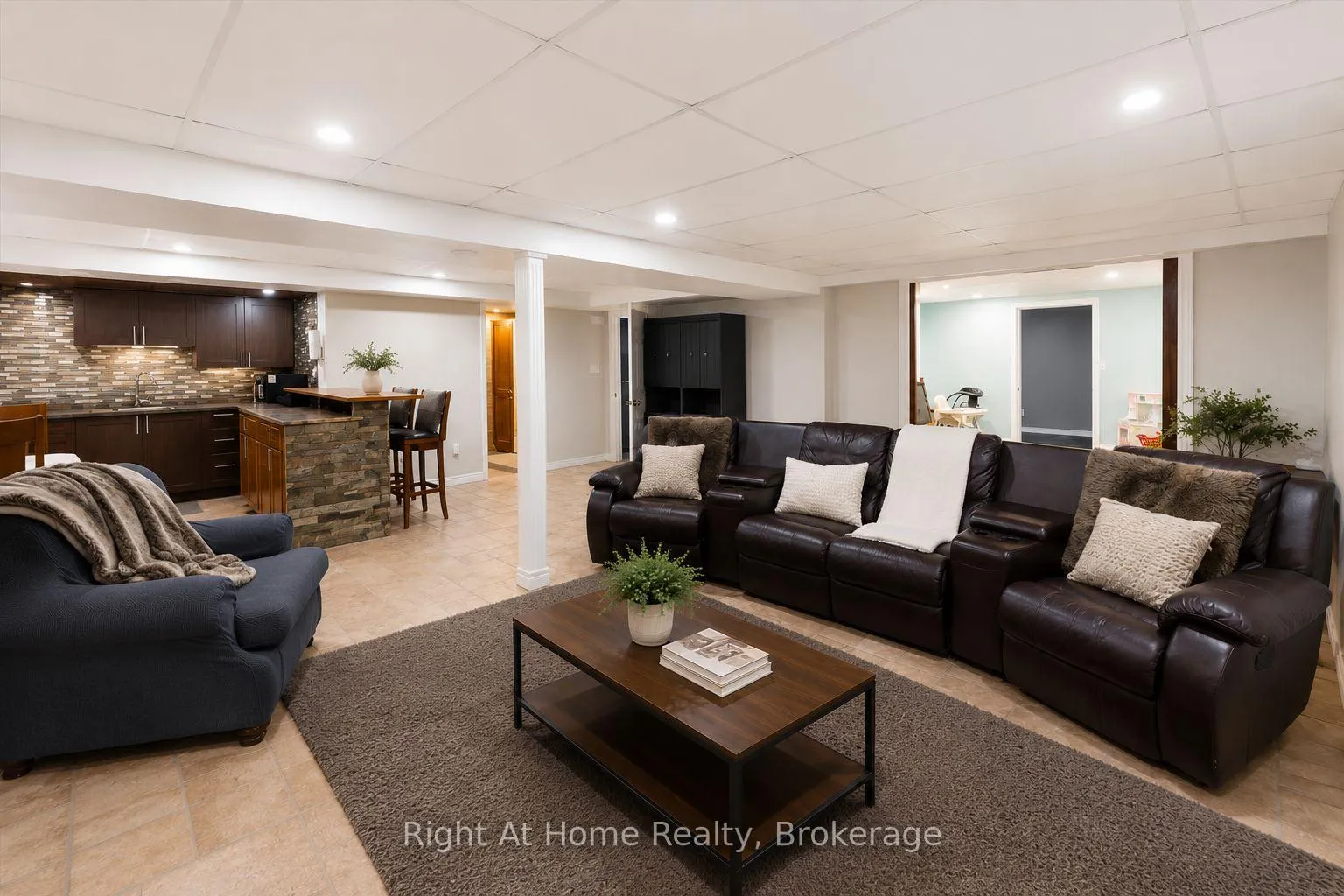 Photo 34 of 437 Shoreacres Road, Burlington, Shoreacres — HOMEH