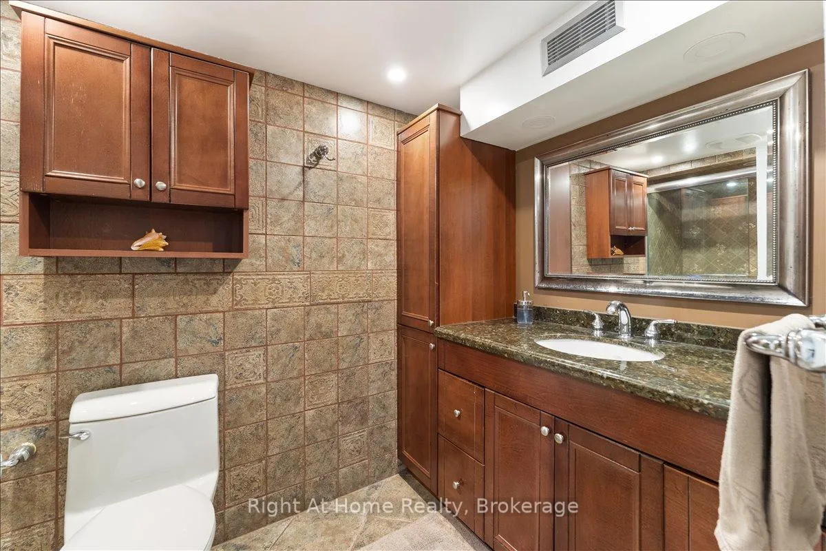 Photo 37 of 437 Shoreacres Road, Burlington, Shoreacres — HOMEH