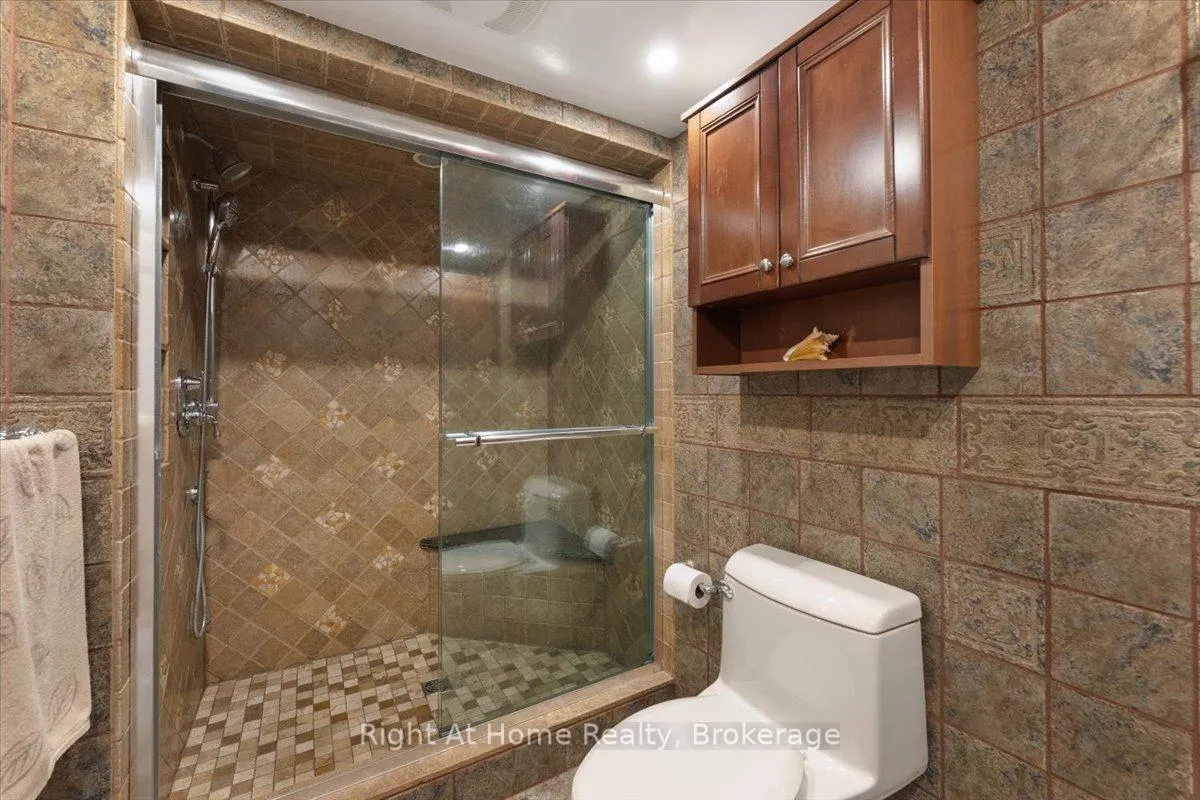 Photo 38 of 437 Shoreacres Road, Burlington, Shoreacres — HOMEH