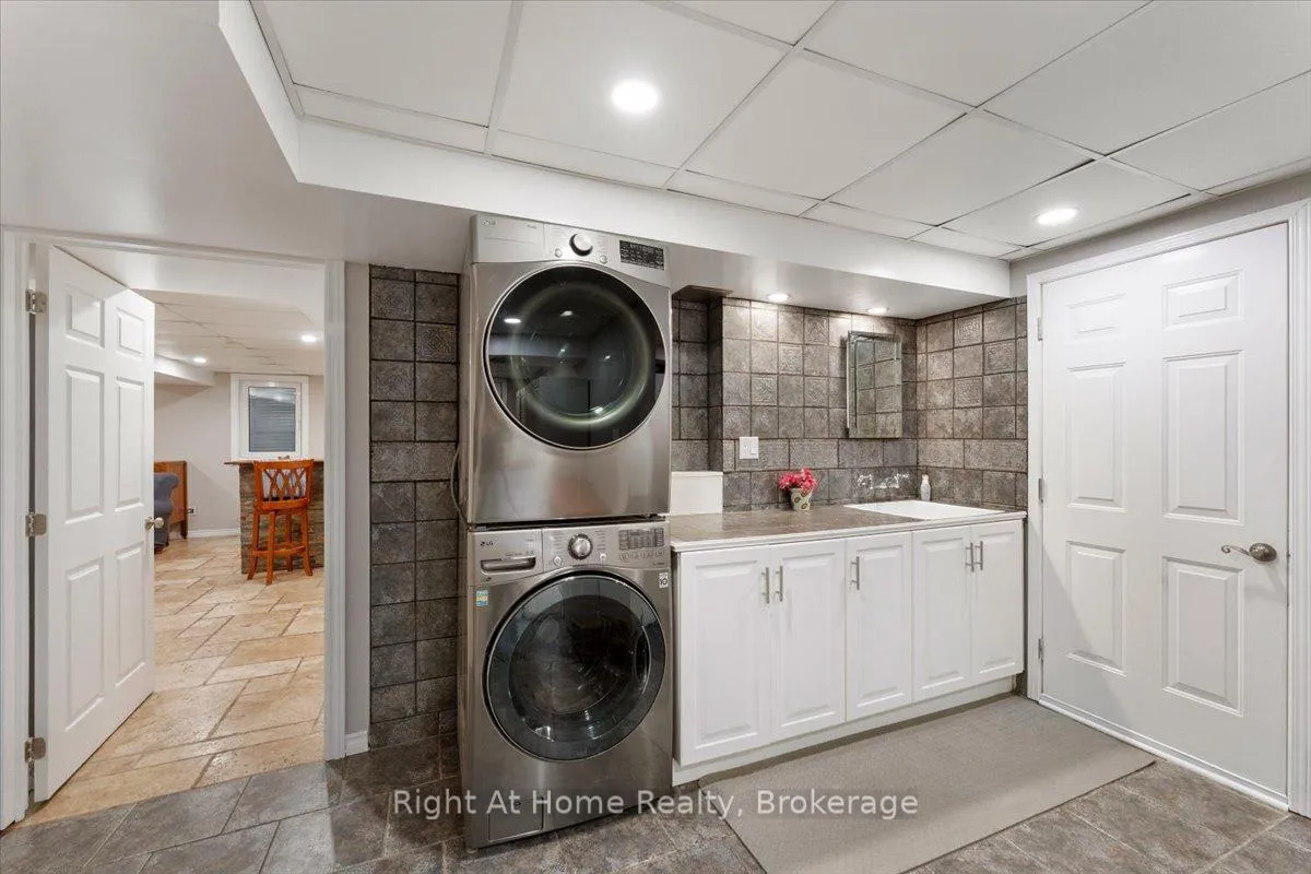 Photo 39 of 437 Shoreacres Road, Burlington, Shoreacres — HOMEH
