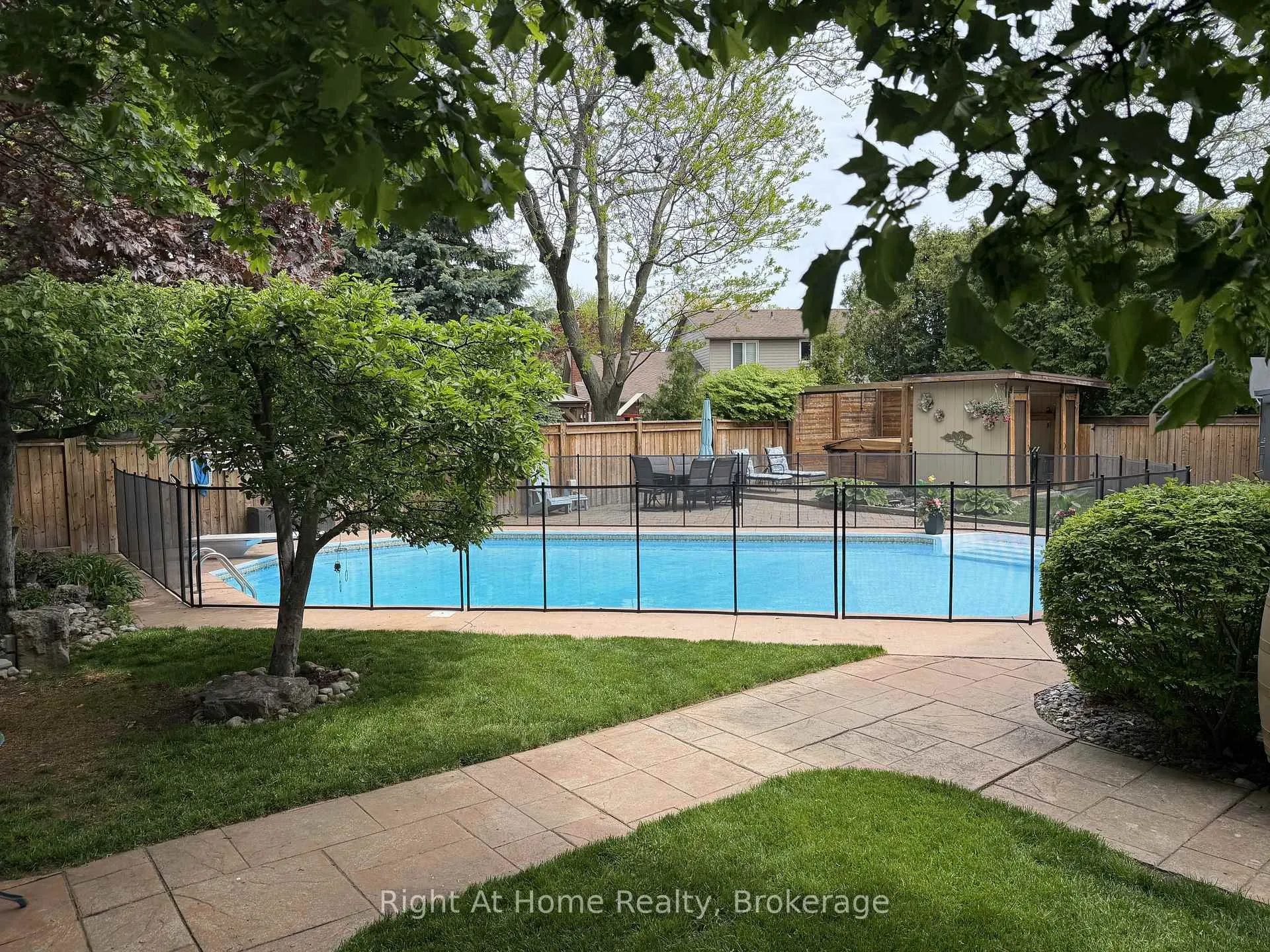 Photo 44 of 437 Shoreacres Road, Burlington, Shoreacres — HOMEH