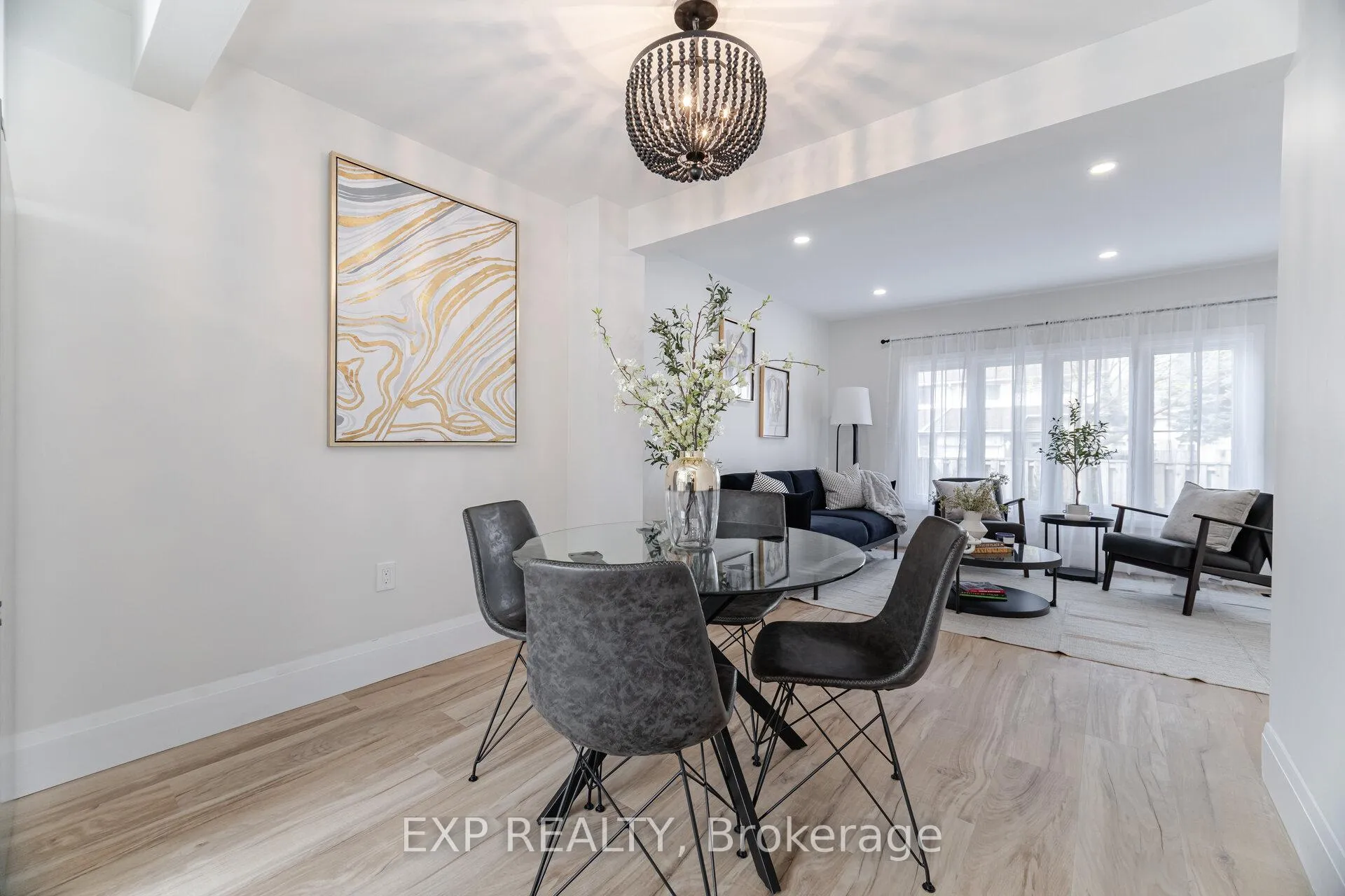 Photo 5 of Unit 19, 120 Quigley Road, Hamilton, Vincent — HOMEH