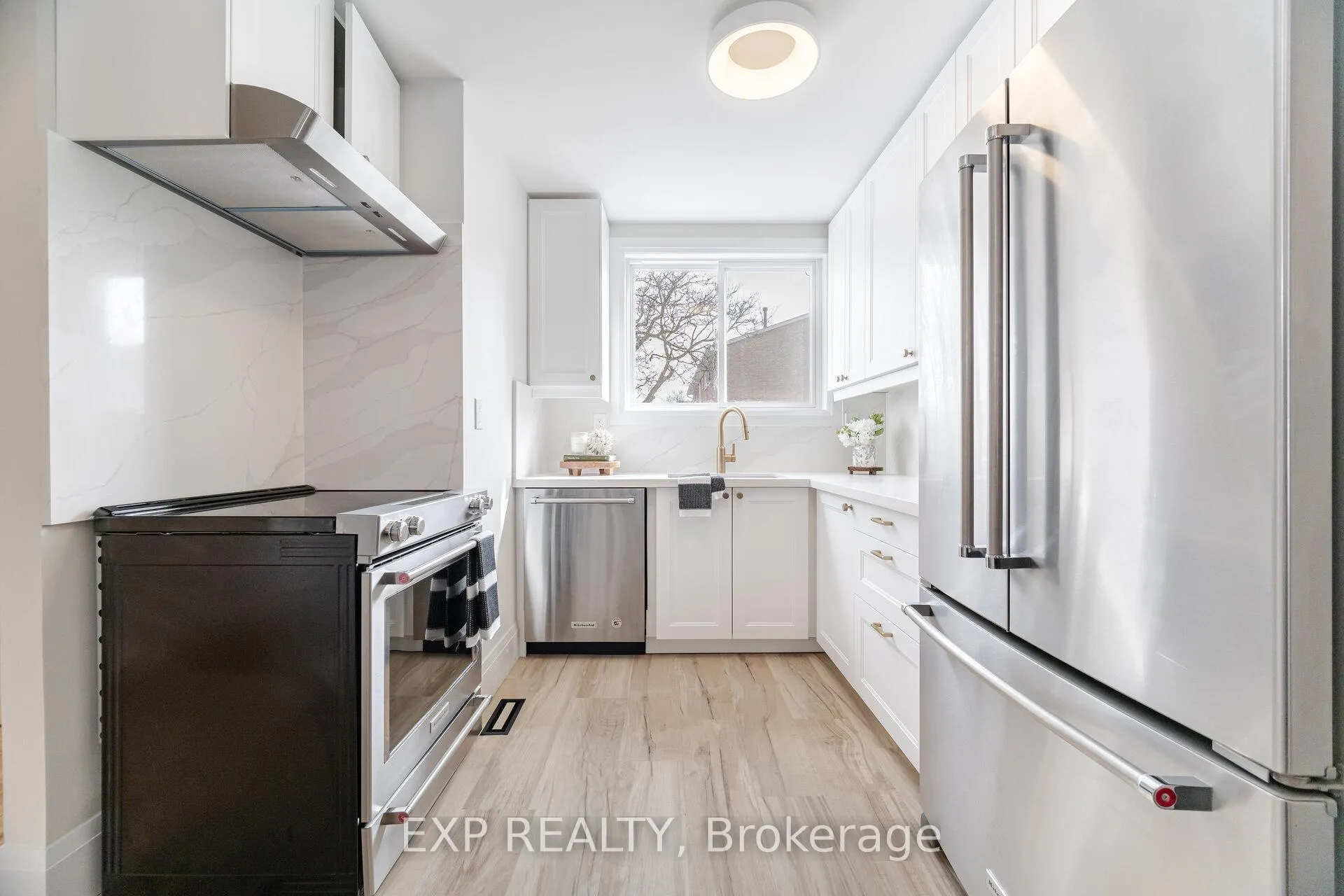 Photo 7 of Unit 19, 120 Quigley Road, Hamilton, Vincent — HOMEH