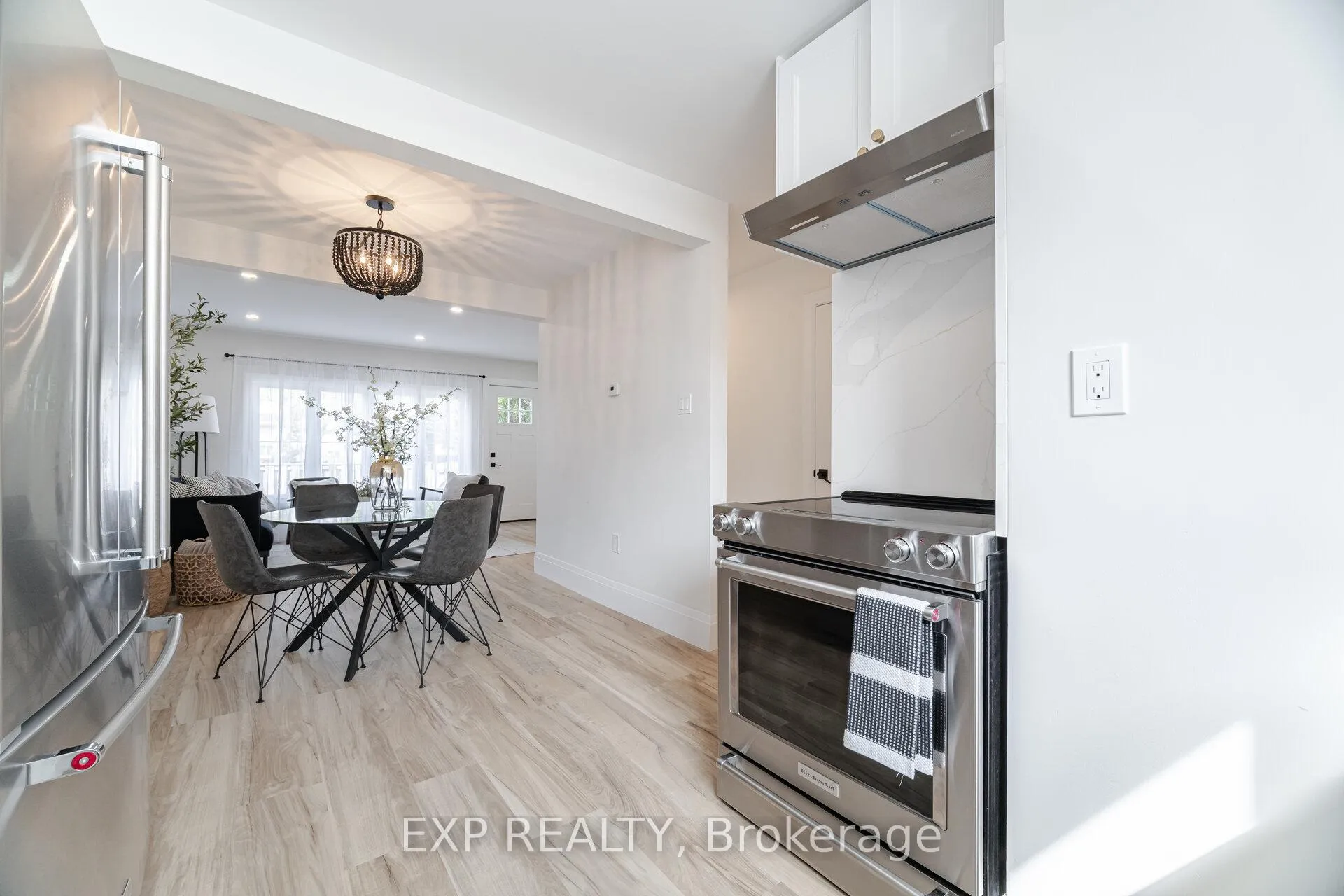 Photo 8 of Unit 19, 120 Quigley Road, Hamilton, Vincent — HOMEH