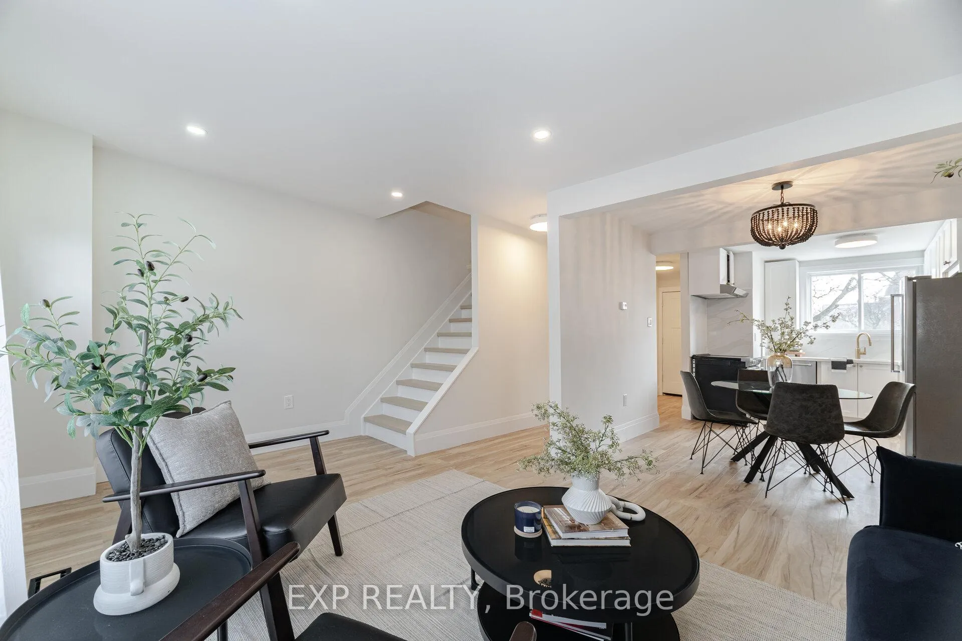 Photo 14 of Unit 19, 120 Quigley Road, Hamilton, Vincent — HOMEH