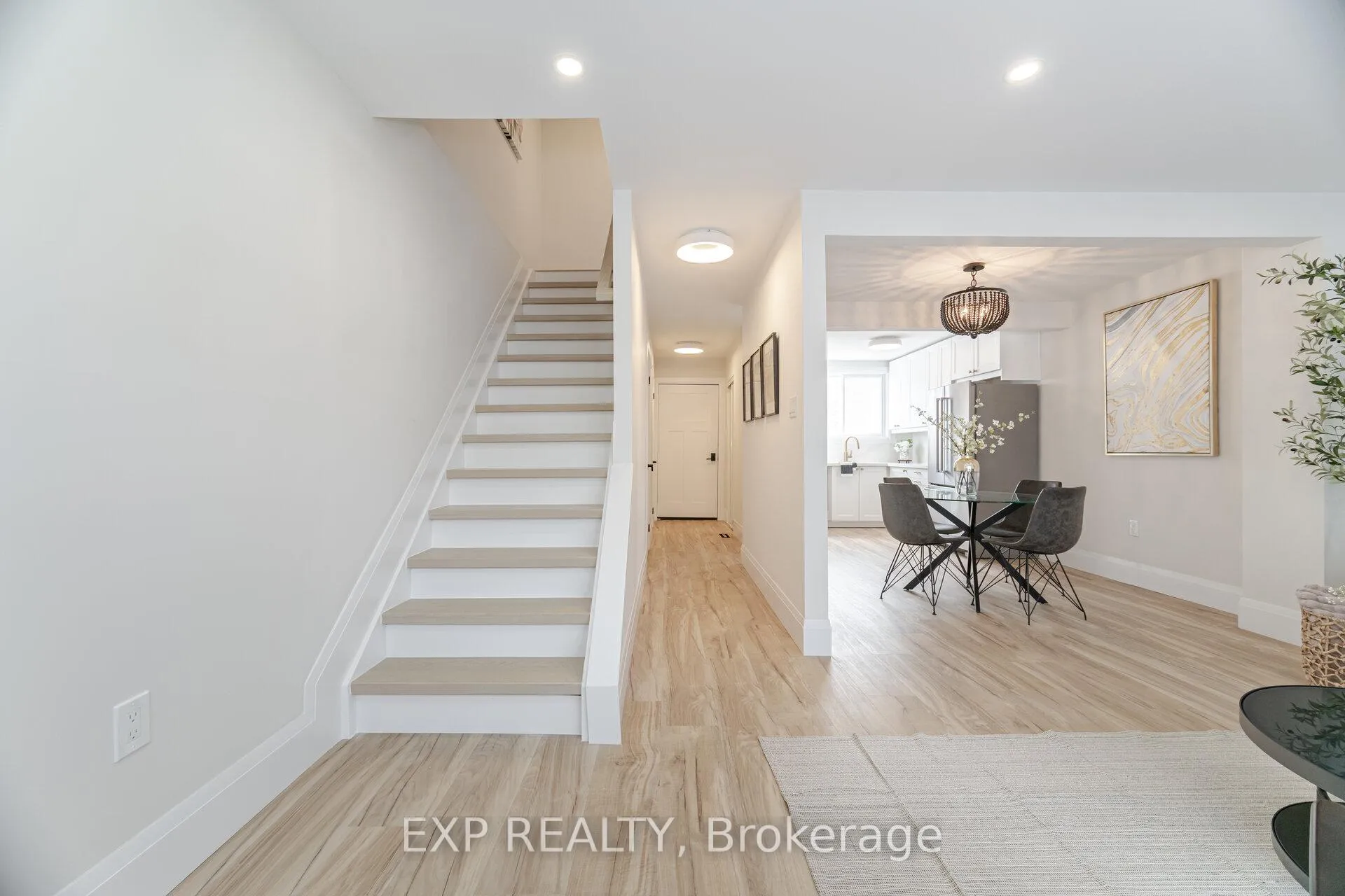 Photo 16 of Unit 19, 120 Quigley Road, Hamilton, Vincent — HOMEH