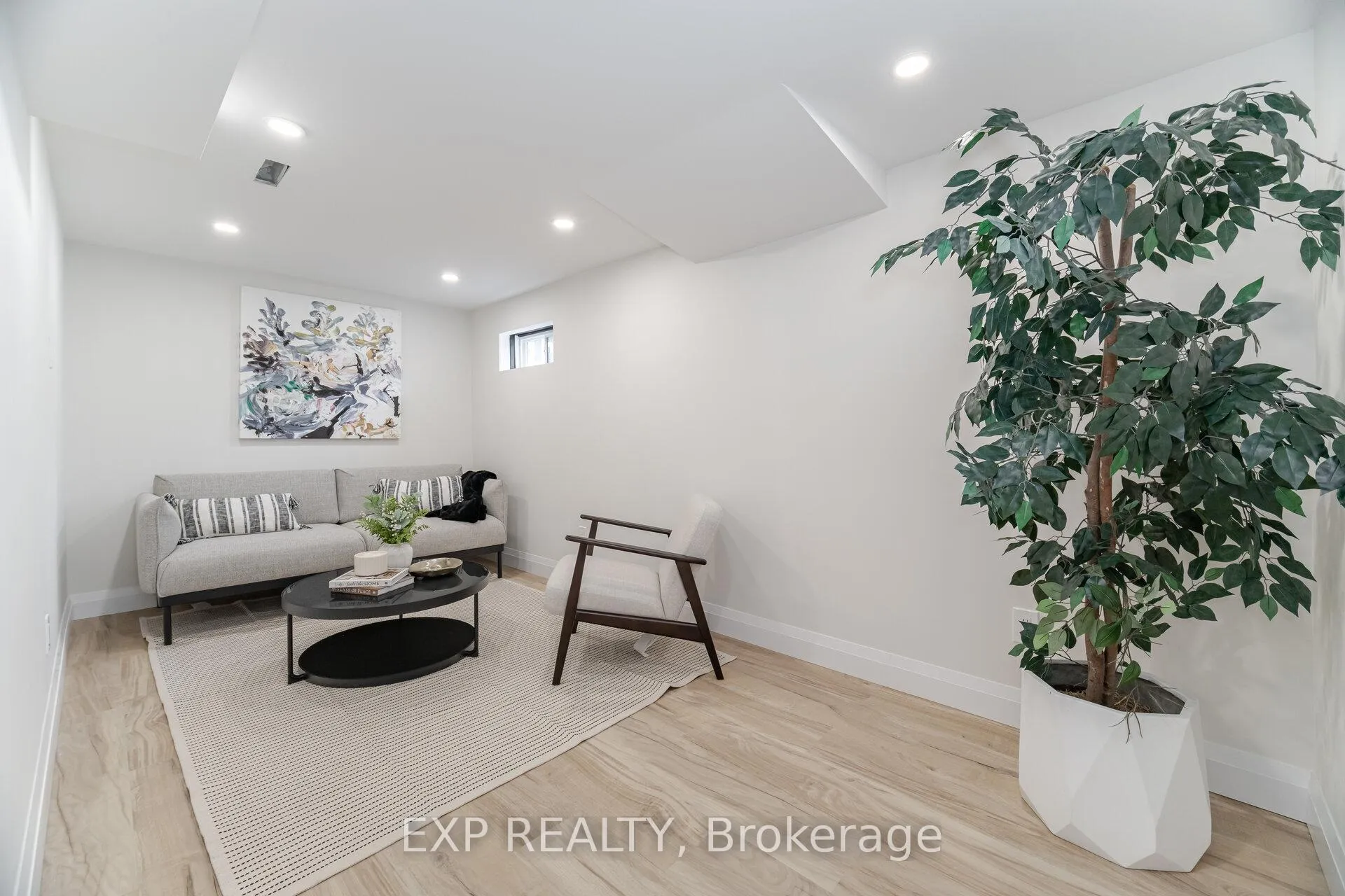 Photo 27 of Unit 19, 120 Quigley Road, Hamilton, Vincent — HOMEH