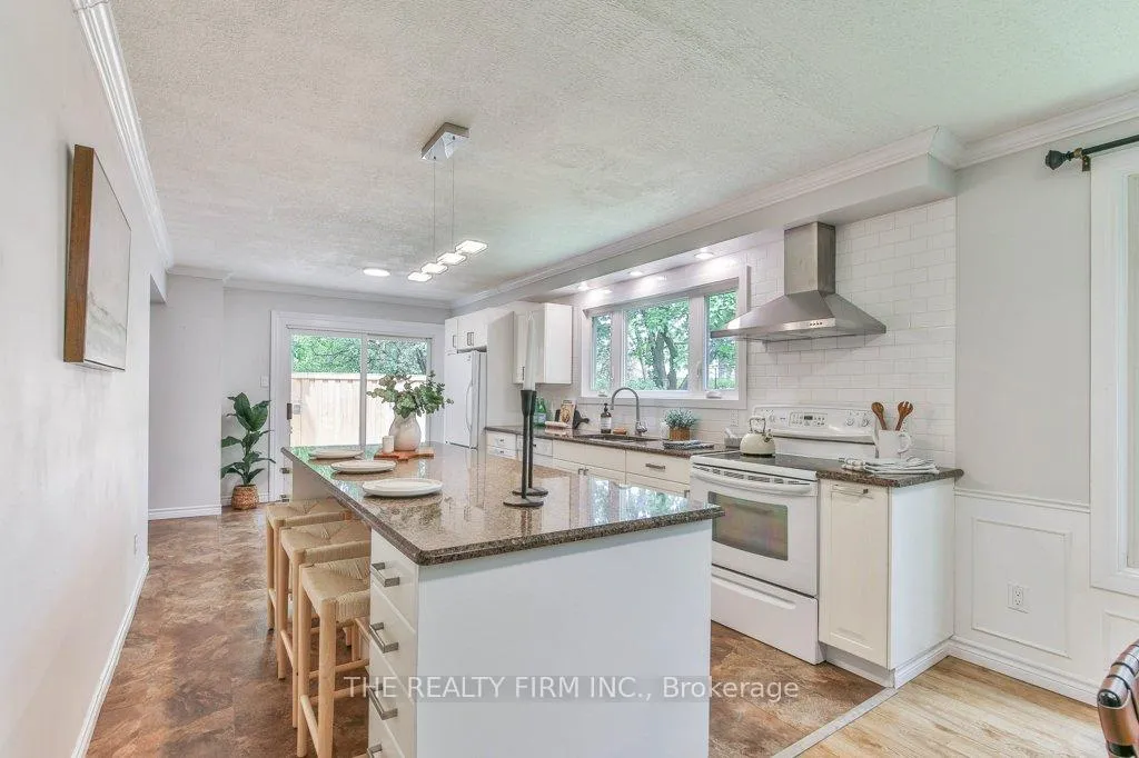 Photo 16 of 1584 Aldersbrook Road, London, North F — HOMEH