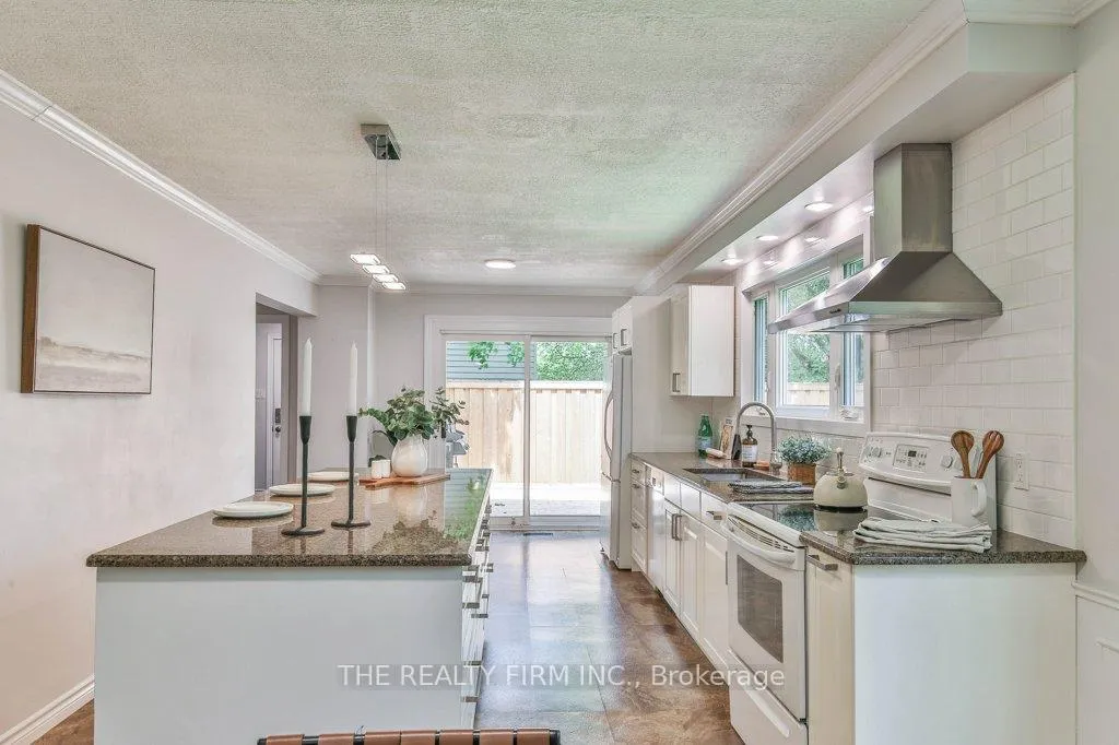 Photo 17 of 1584 Aldersbrook Road, London, North F — HOMEH