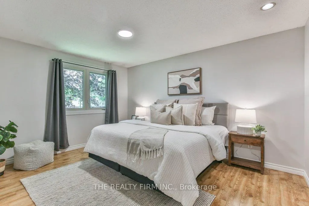 Photo 27 of 1584 Aldersbrook Road, London, North F — HOMEH