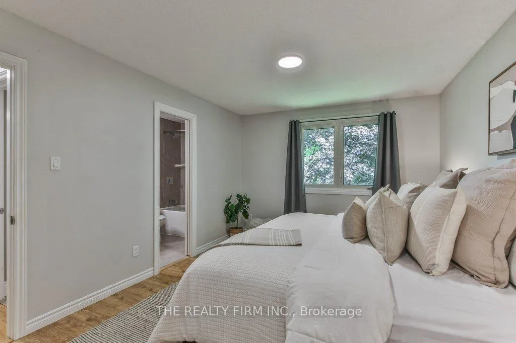 Photo 28 of 1584 Aldersbrook Road, London, North F — HOMEH