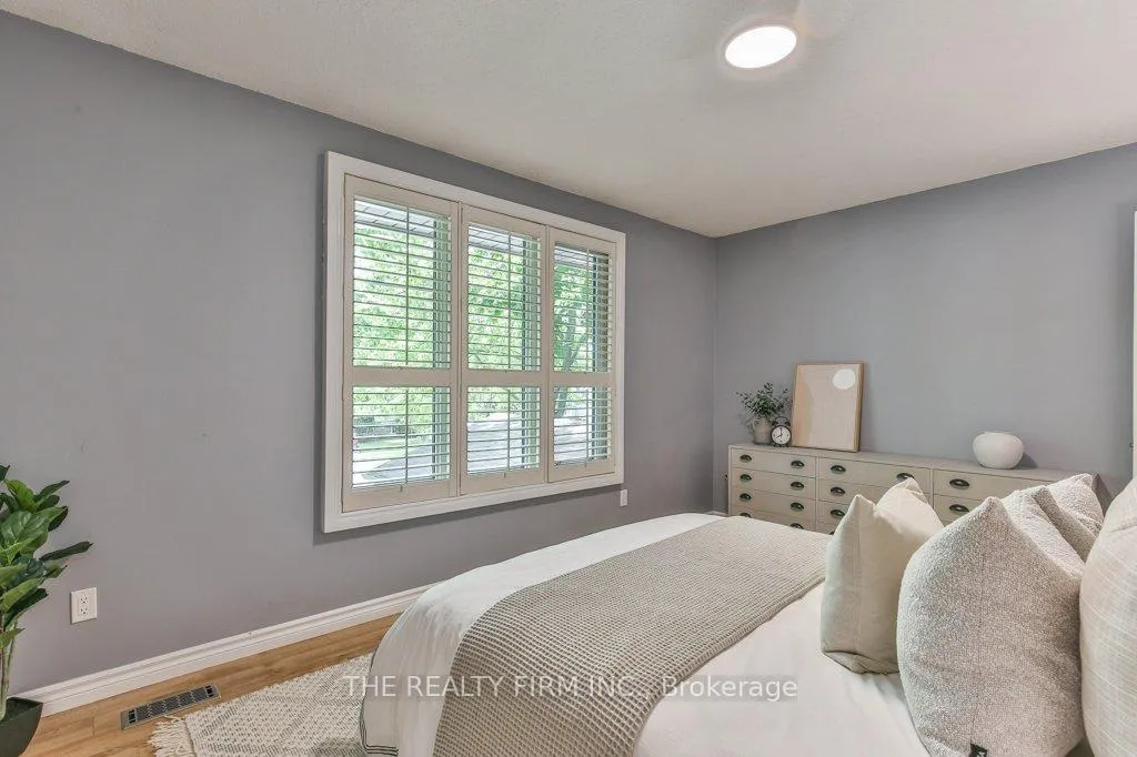 Photo 32 of 1584 Aldersbrook Road, London, North F — HOMEH