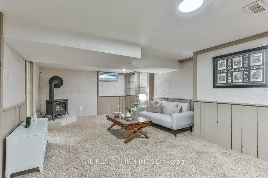 Photo 36 of 1584 Aldersbrook Road, London, North F — HOMEH
