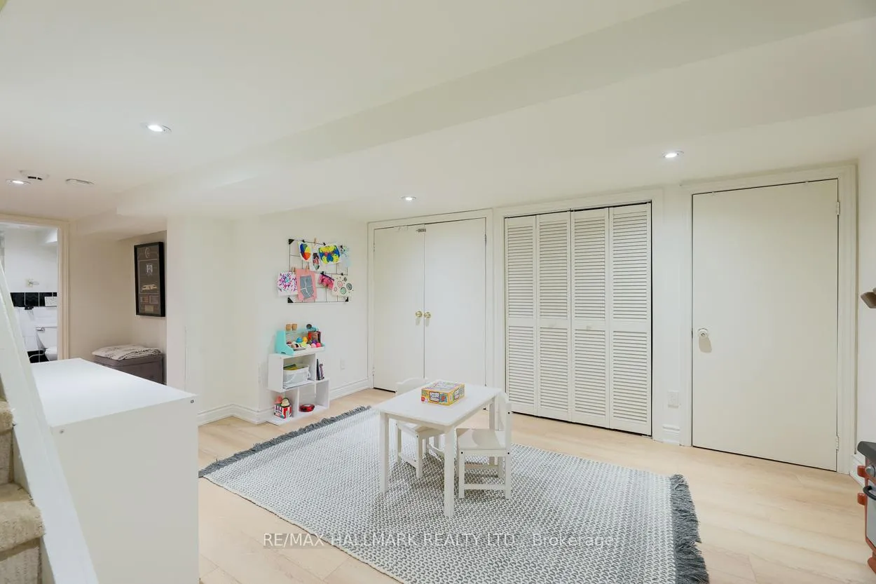 Photo 13 of 346 Roselawn Avenue, Toronto, Yonge-Eglinton — HOMEH