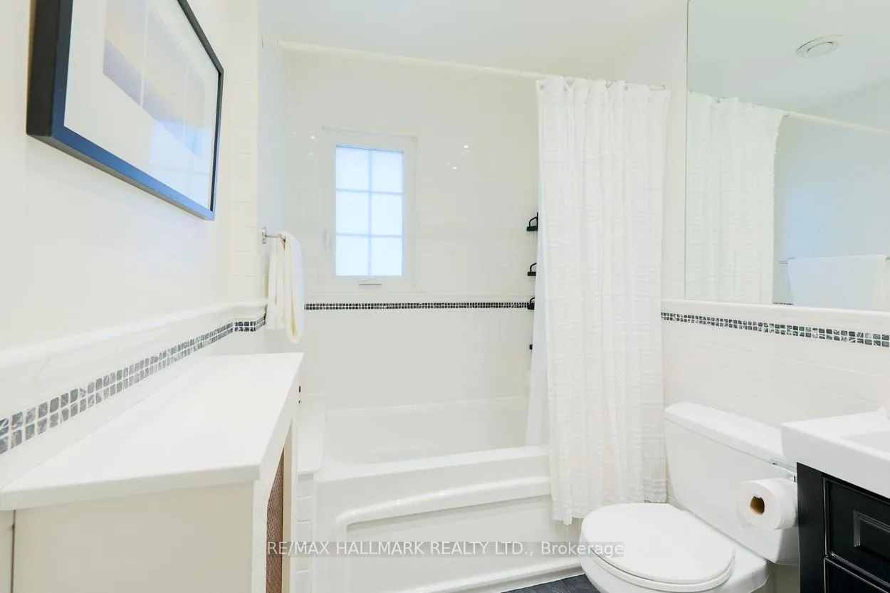 Photo 16 of 346 Roselawn Avenue, Toronto, Yonge-Eglinton — HOMEH