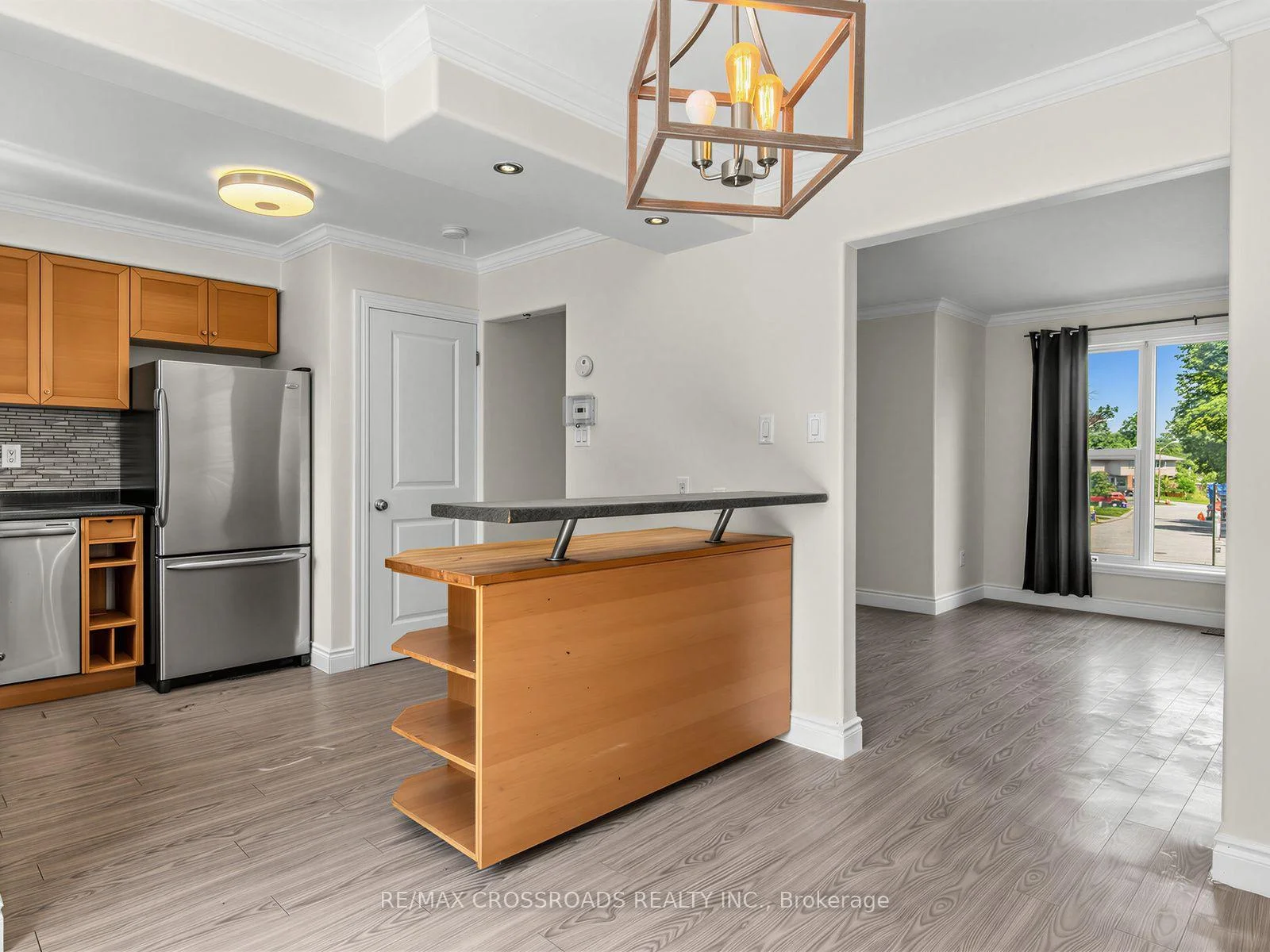 Photo 16 of 59 Chaucer Crescent, Barrie, Letitia Heights — HOMEH