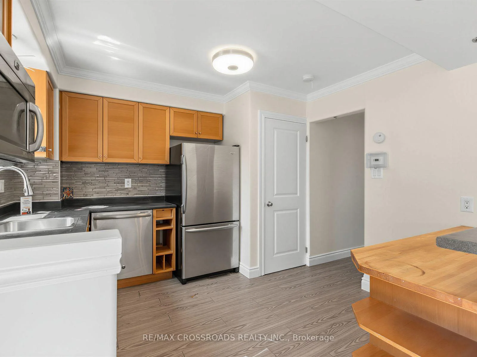 Photo 31 of 59 Chaucer Crescent, Barrie, Letitia Heights — HOMEH