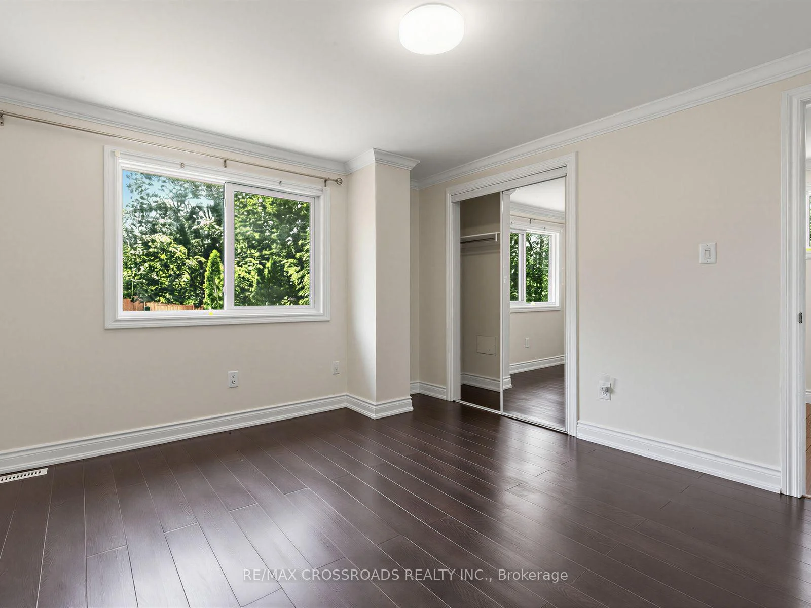 Photo 35 of 59 Chaucer Crescent, Barrie, Letitia Heights — HOMEH