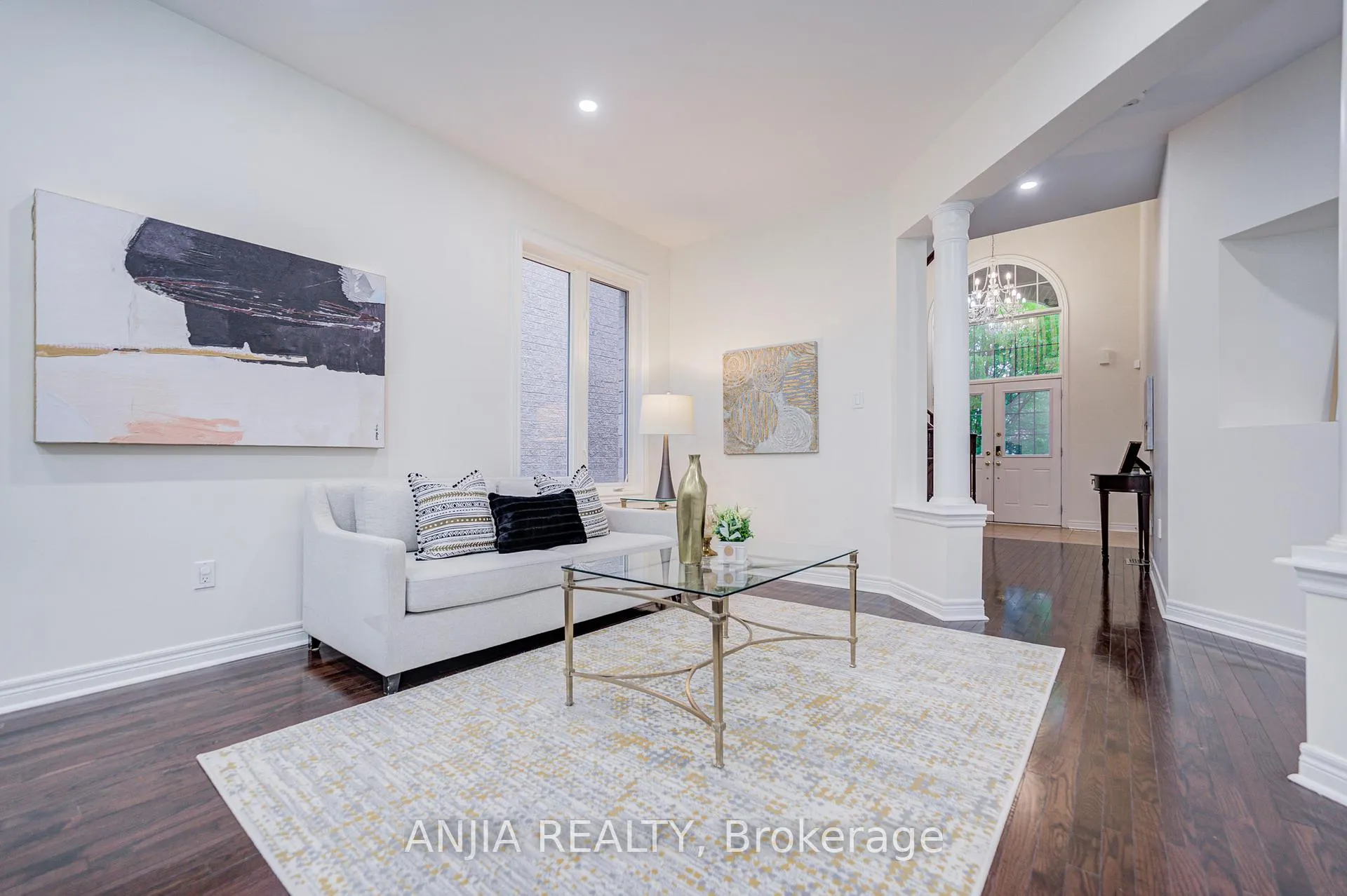 Photo 9 of 186 Ascalon Drive, Vaughan, Patterson — HOMEH