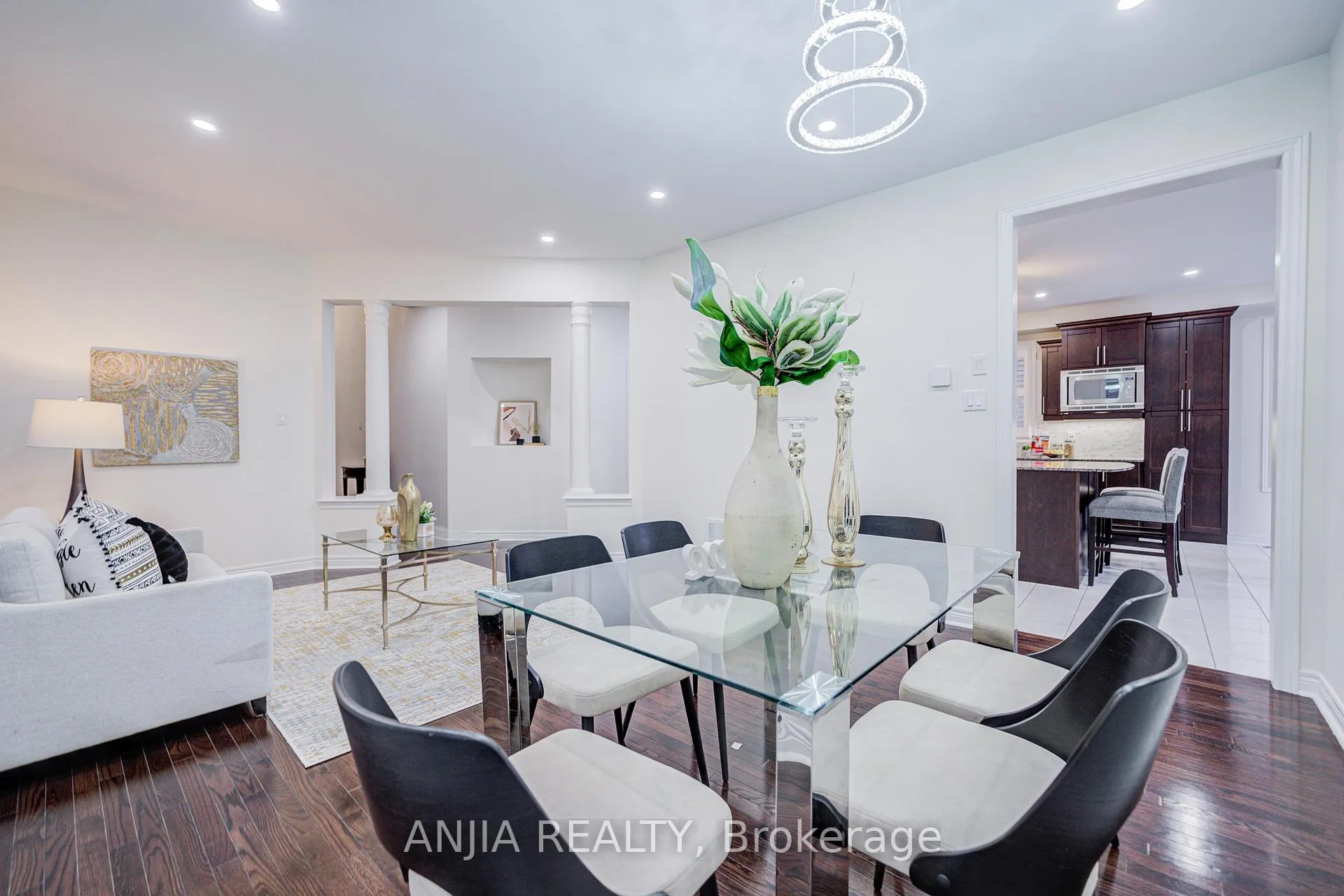 Photo 12 of 186 Ascalon Drive, Vaughan, Patterson — HOMEH