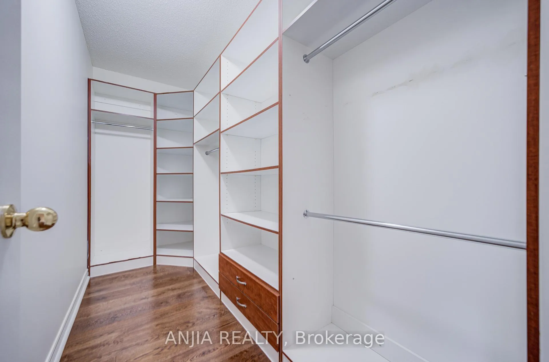 Photo 35 of 186 Ascalon Drive, Vaughan, Patterson — HOMEH