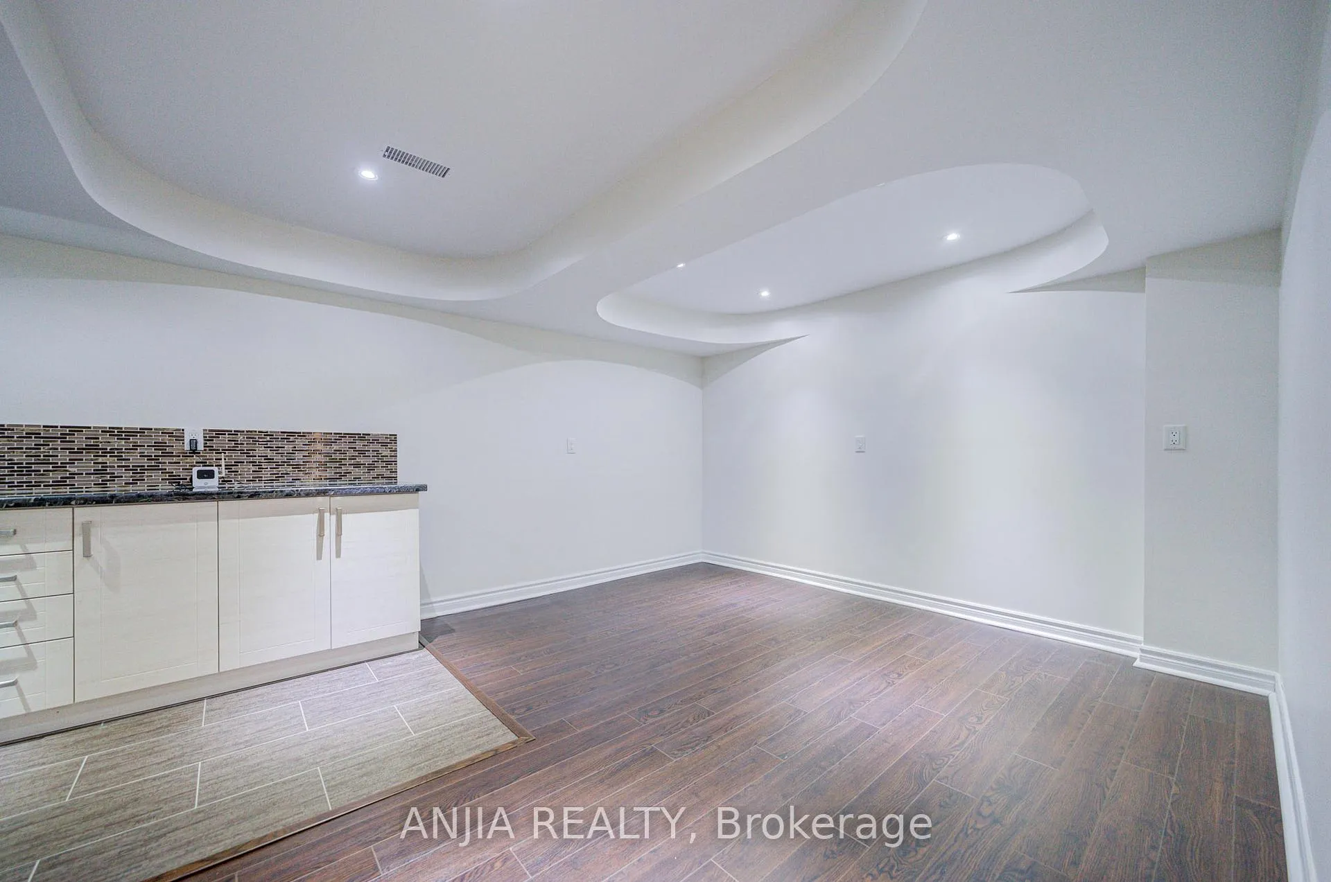 Photo 42 of 186 Ascalon Drive, Vaughan, Patterson — HOMEH