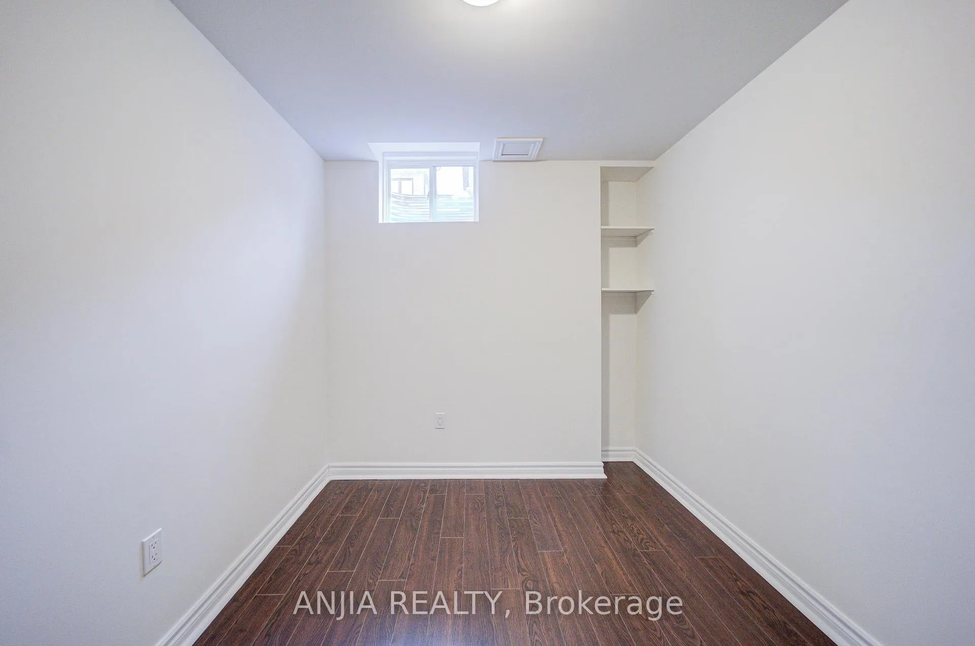 Photo 44 of 186 Ascalon Drive, Vaughan, Patterson — HOMEH