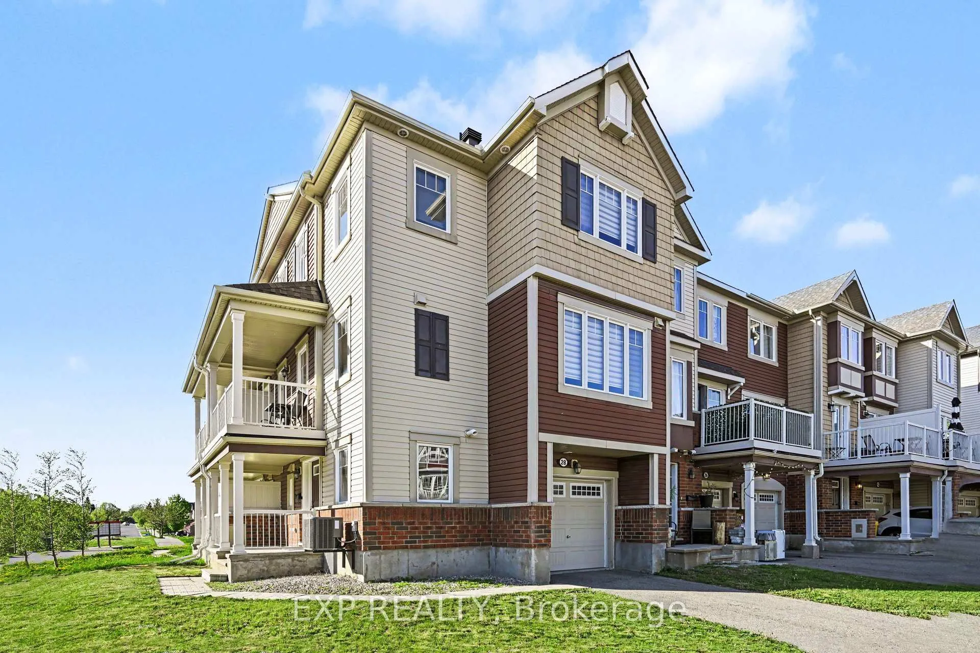 Photo 1 of 28 Streambank Street, Ottawa, Kanata - Emerald Meadows/Trailwest — HOMEH