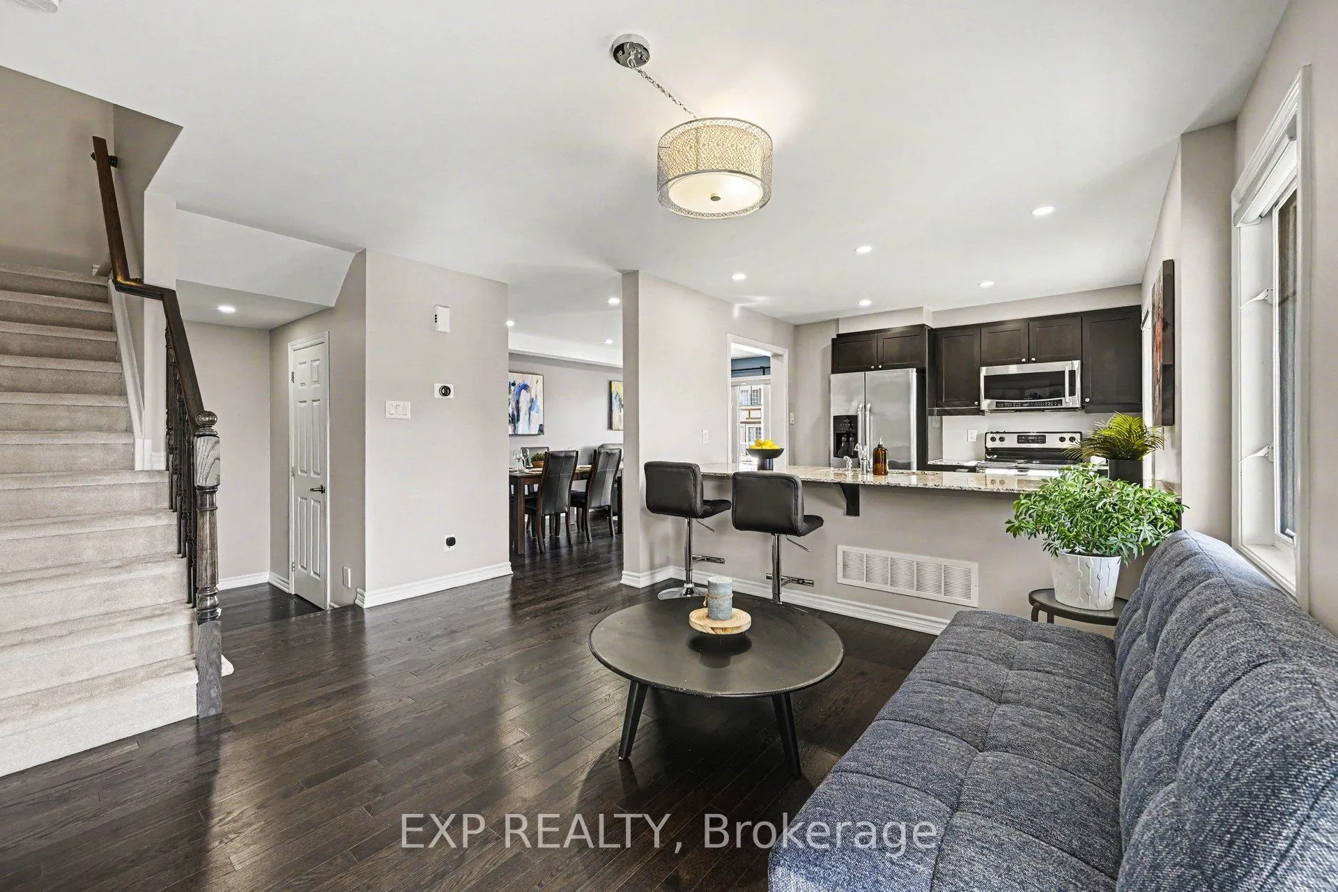 Photo 26 of 28 Streambank Street, Ottawa, Kanata - Emerald Meadows/Trailwest — HOMEH