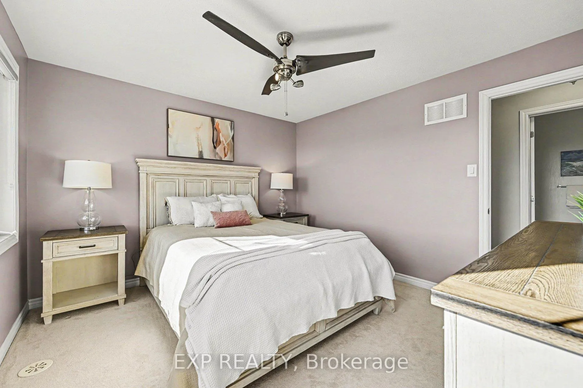 Photo 31 of 28 Streambank Street, Ottawa, Kanata - Emerald Meadows/Trailwest — HOMEH