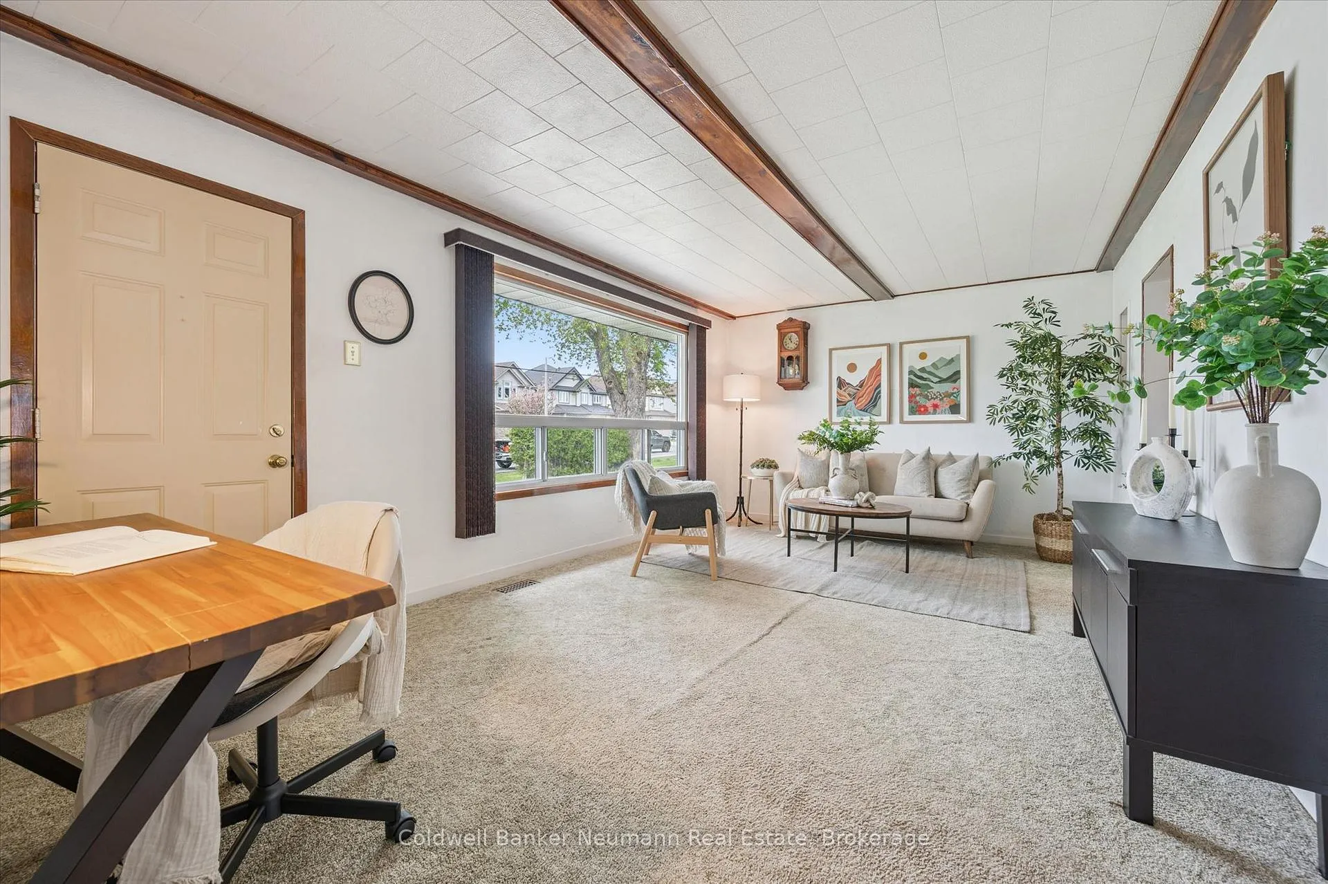 Photo 7 of 103 Cityview Drive N, Guelph, Grange Road — HOMEH