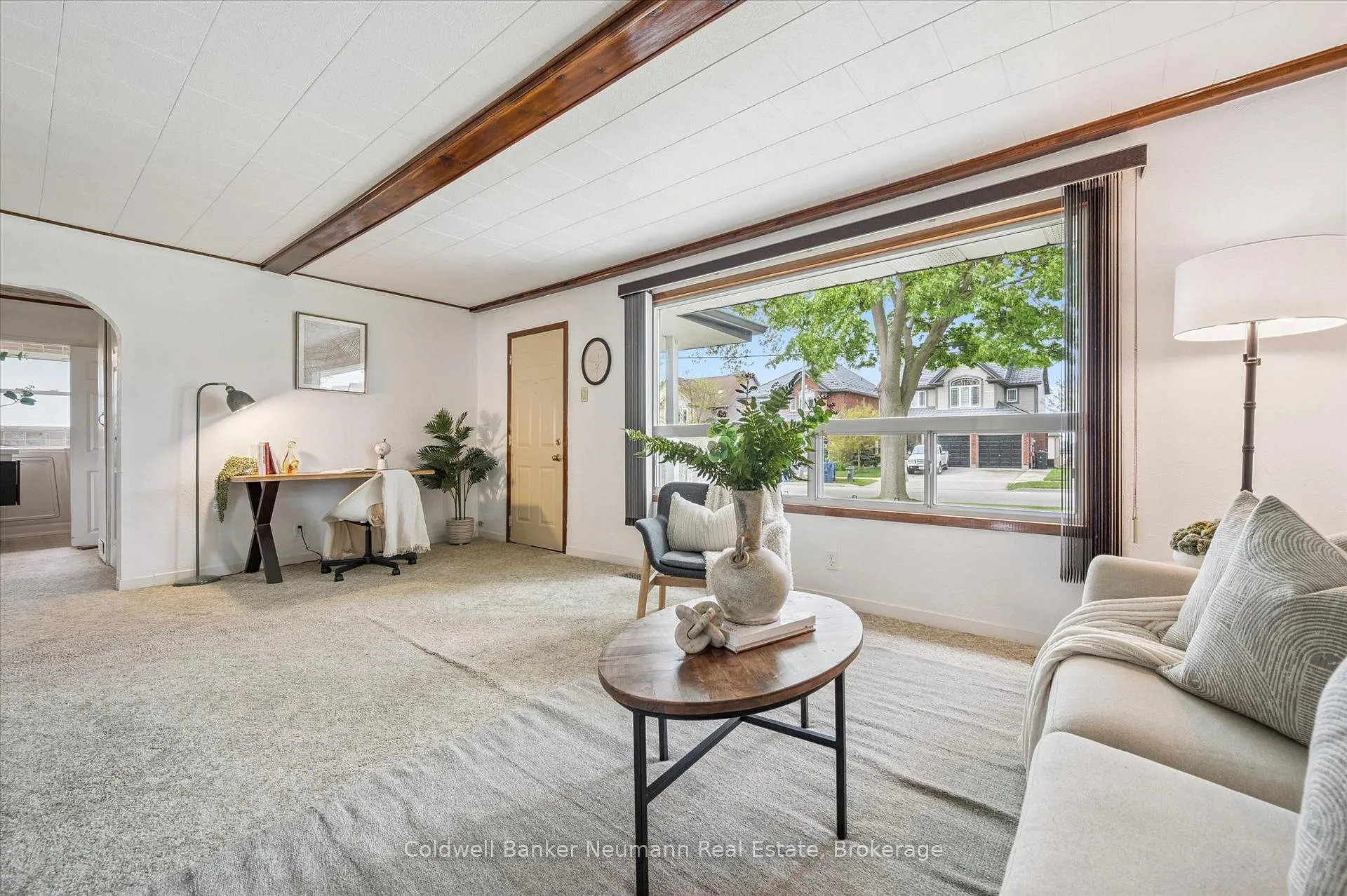 Photo 8 of 103 Cityview Drive N, Guelph, Grange Road — HOMEH