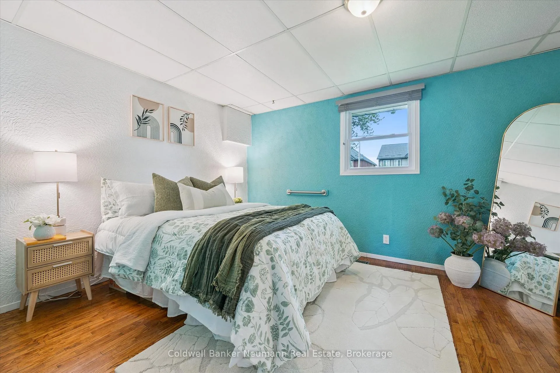 Photo 12 of 103 Cityview Drive N, Guelph, Grange Road — HOMEH