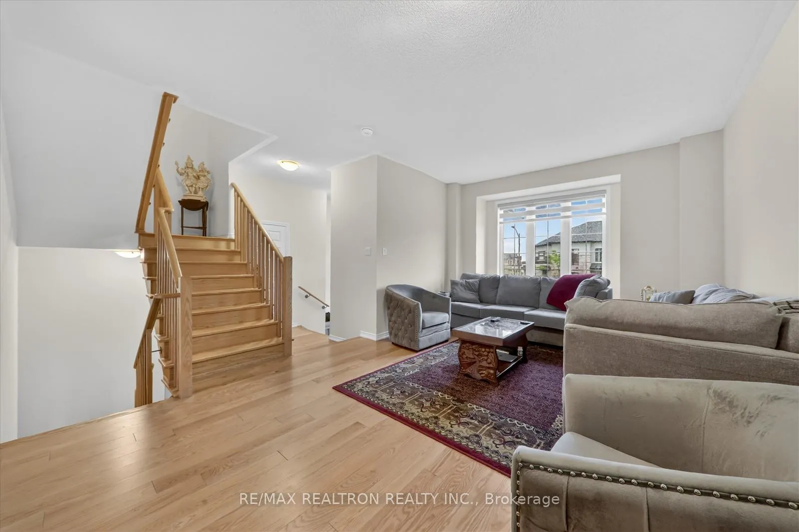 Photo 6 of 346 Coronation Road, Whitby, Rural Whitby — HOMEH