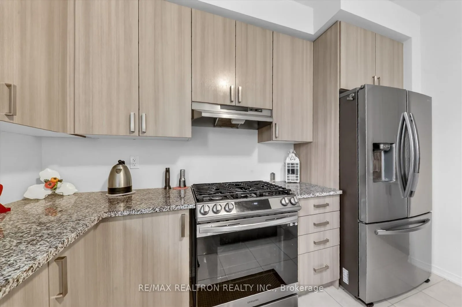 Photo 12 of 346 Coronation Road, Whitby, Rural Whitby — HOMEH
