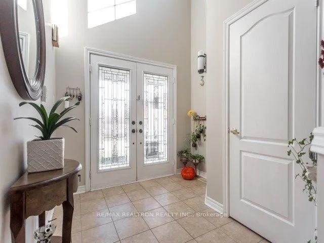 Photo 2 of 55 Belfountain Drive, Whitby, Rolling Acres — HOMEH